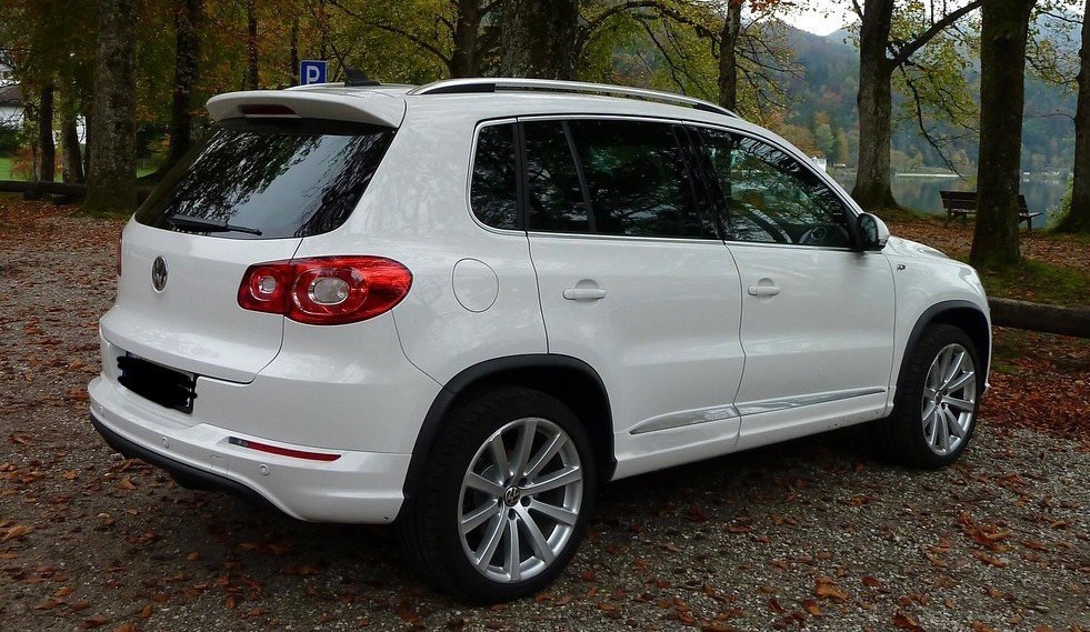 VW 2.0 TSI 200 Sport & Style-image-1