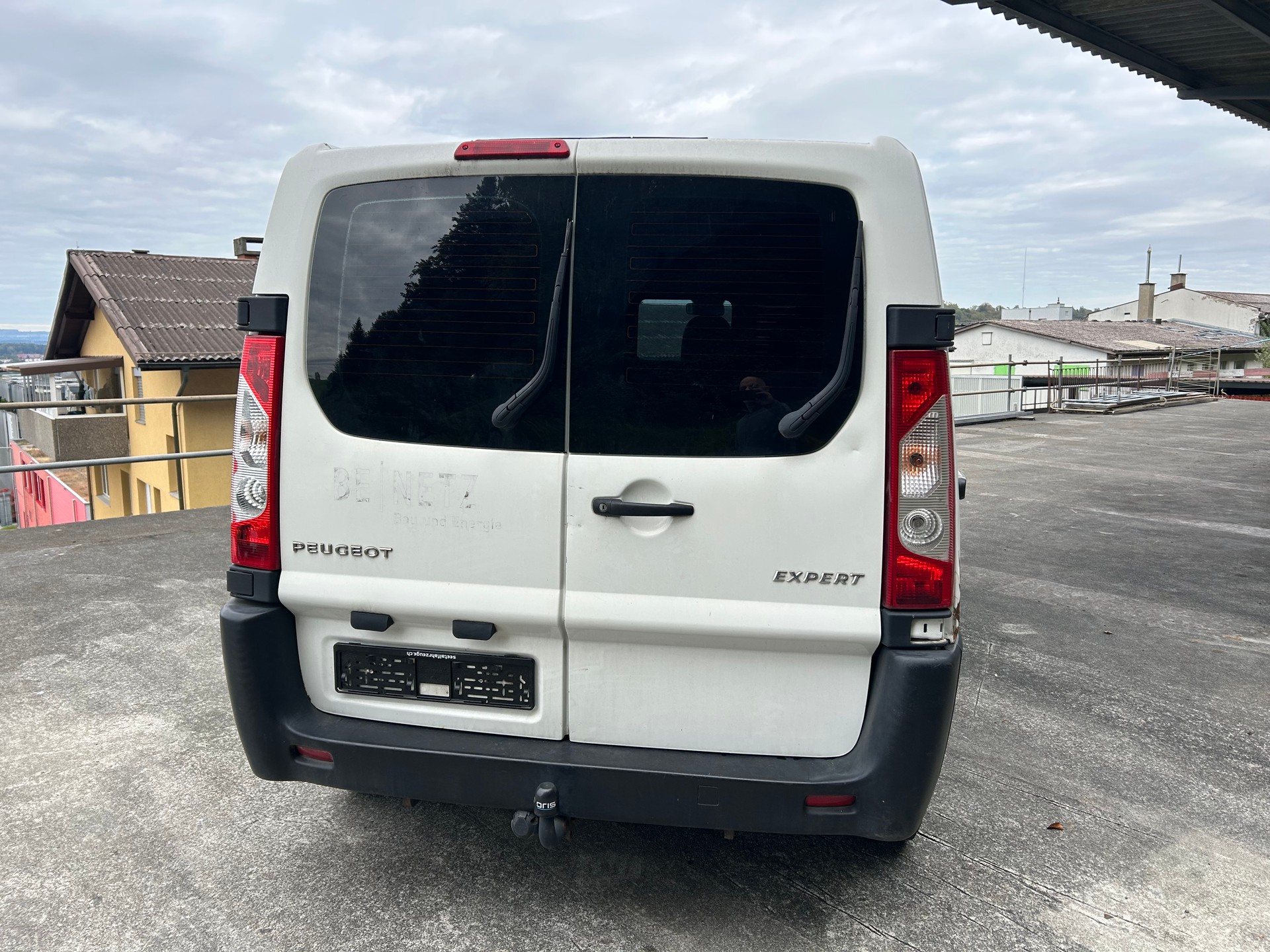 PEUGEOT Expert 2.0 HDi 229 L2H1-image-3