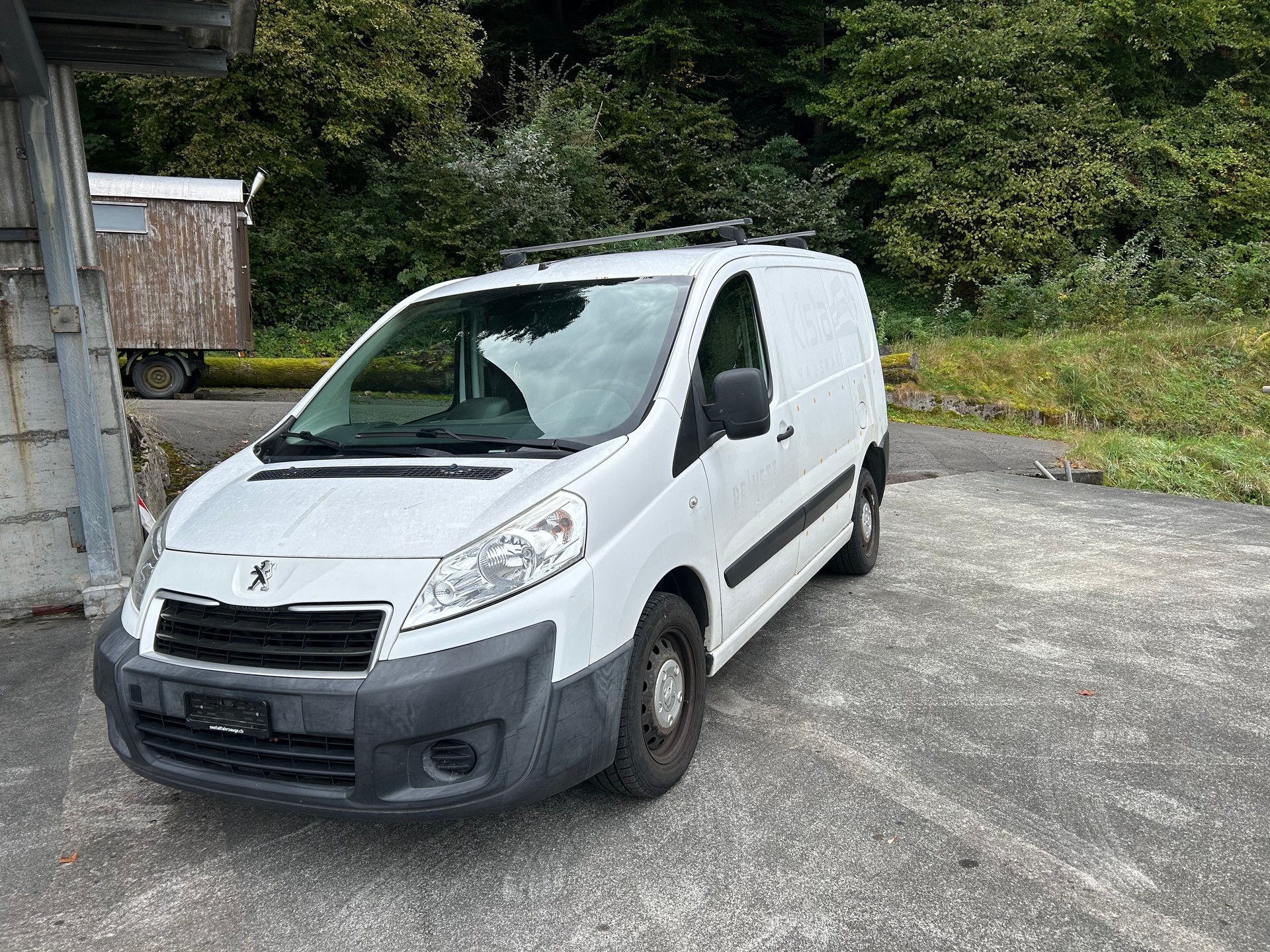 PEUGEOT Expert 2.0 HDi 229 L2H1-image-2
