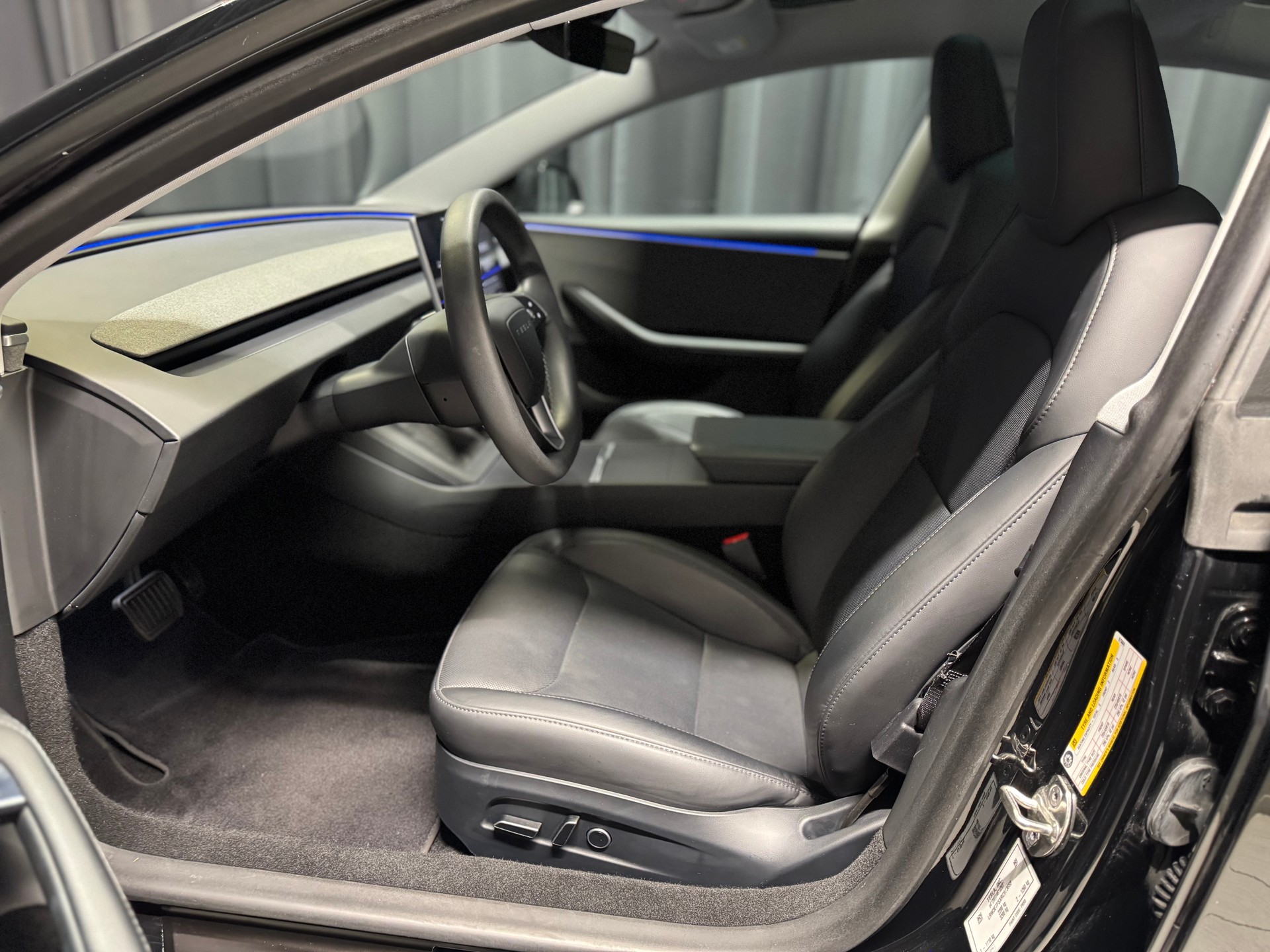 TESLA Model 3 RWD(M)(65)-image-6
