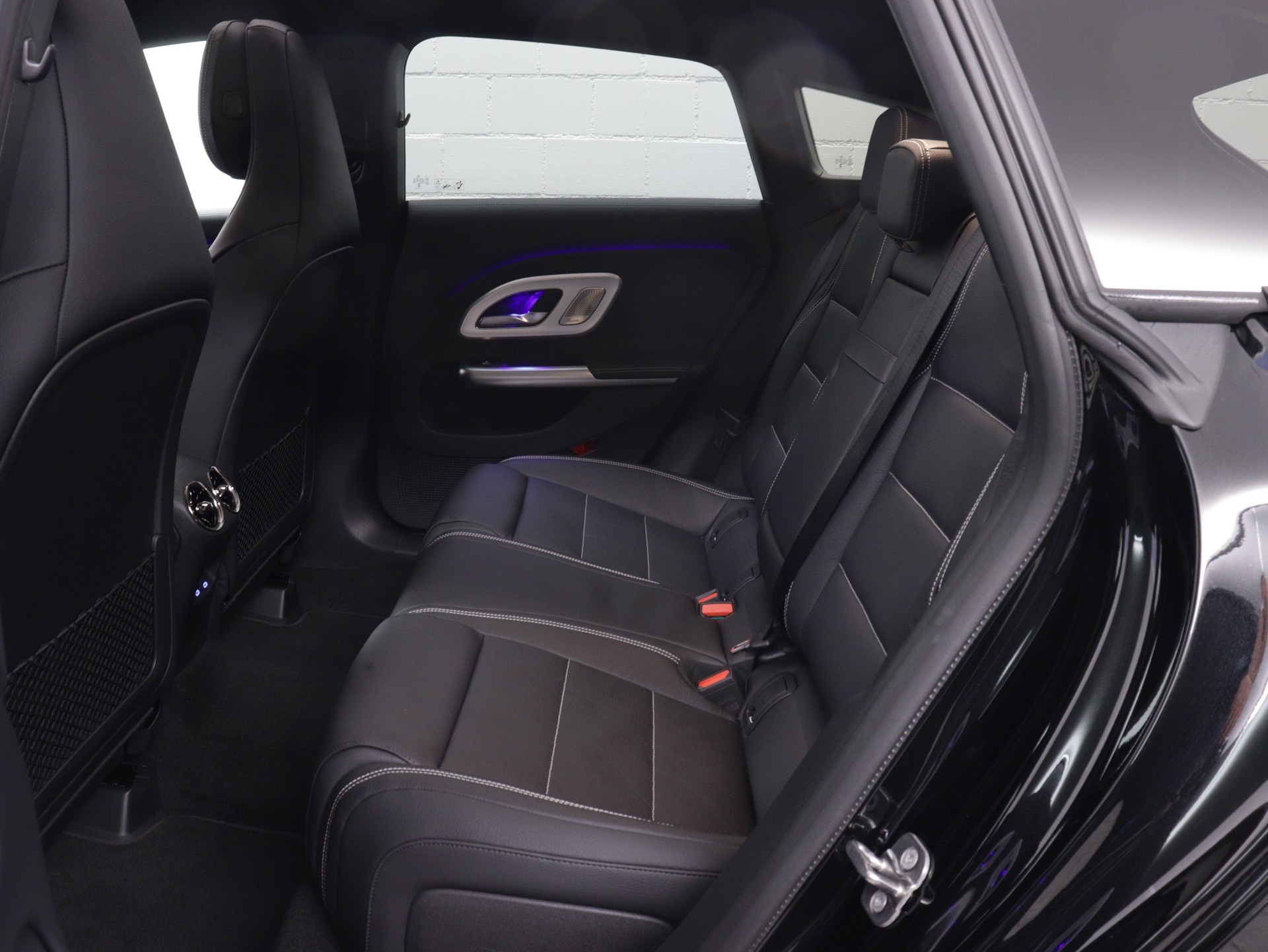 MERCEDES-BENZ CLA-Klasse Shooting Brake CLA 220 4matic-image-10