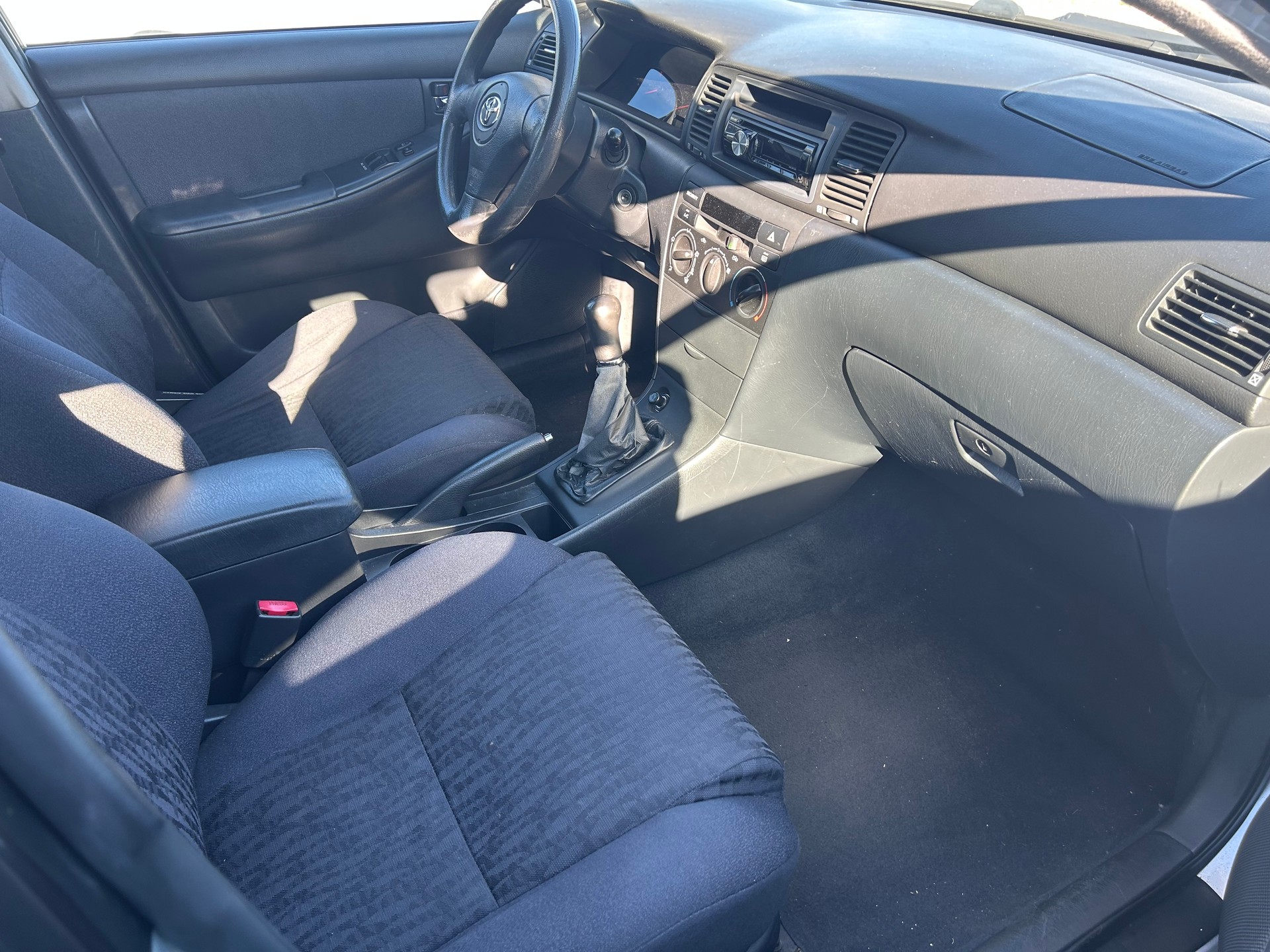 TOYOTA Corolla 1.4 Linea Terra-image-9