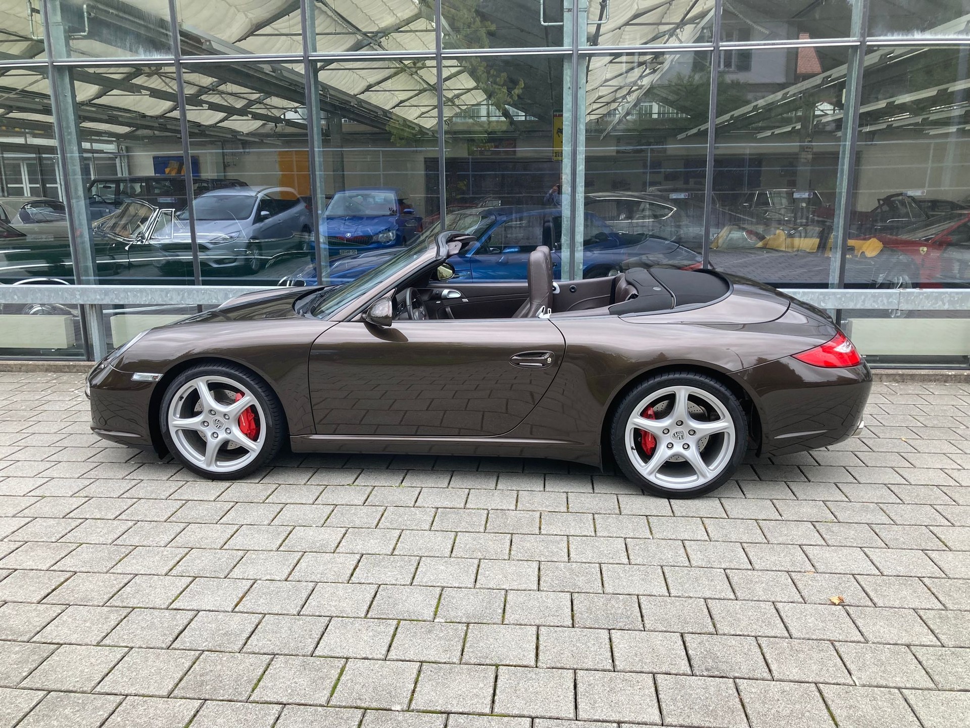 PORSCHE 911 Cabrio Carrera S-image-3