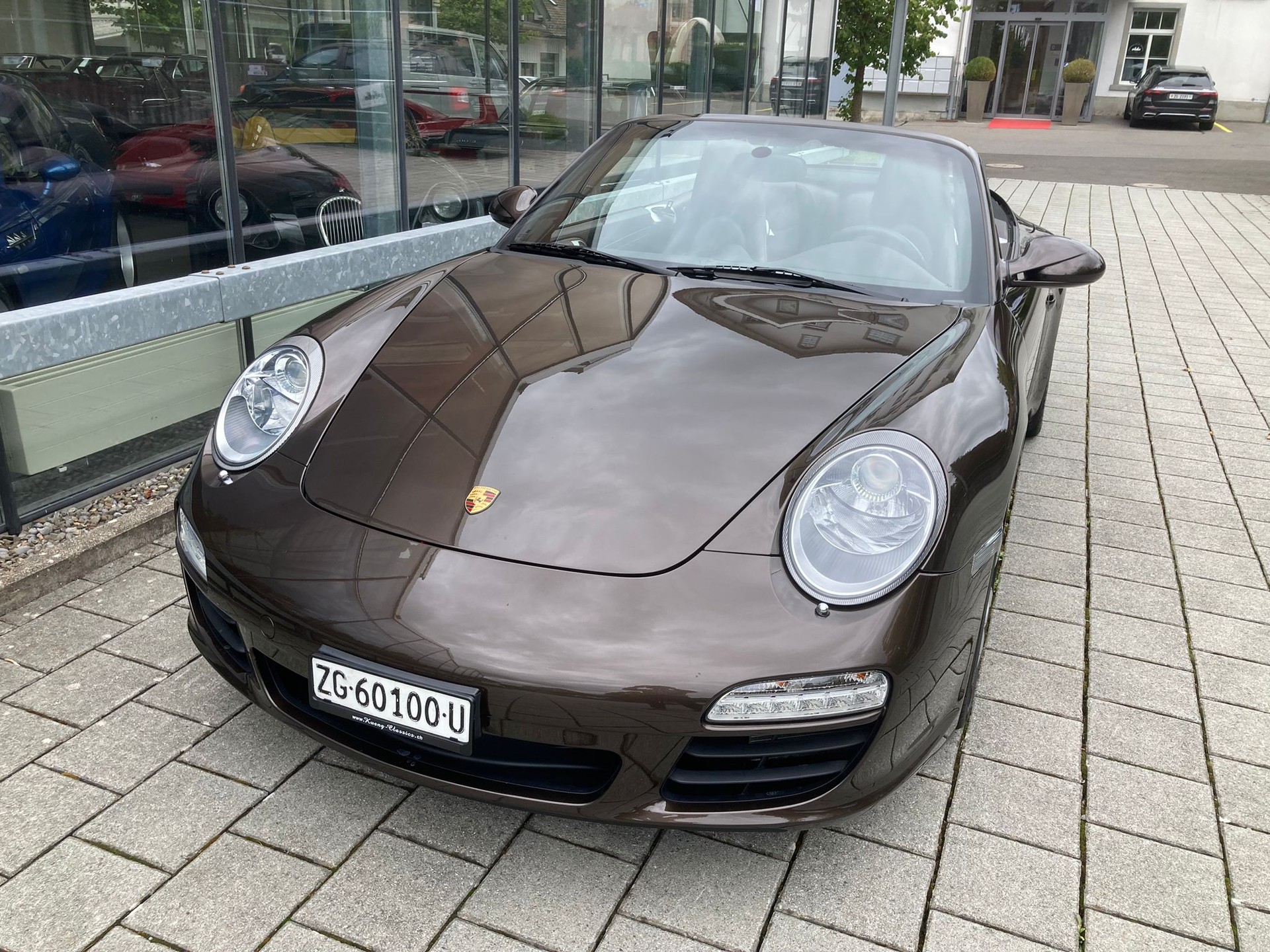 PORSCHE 911 Cabrio Carrera S-image-2