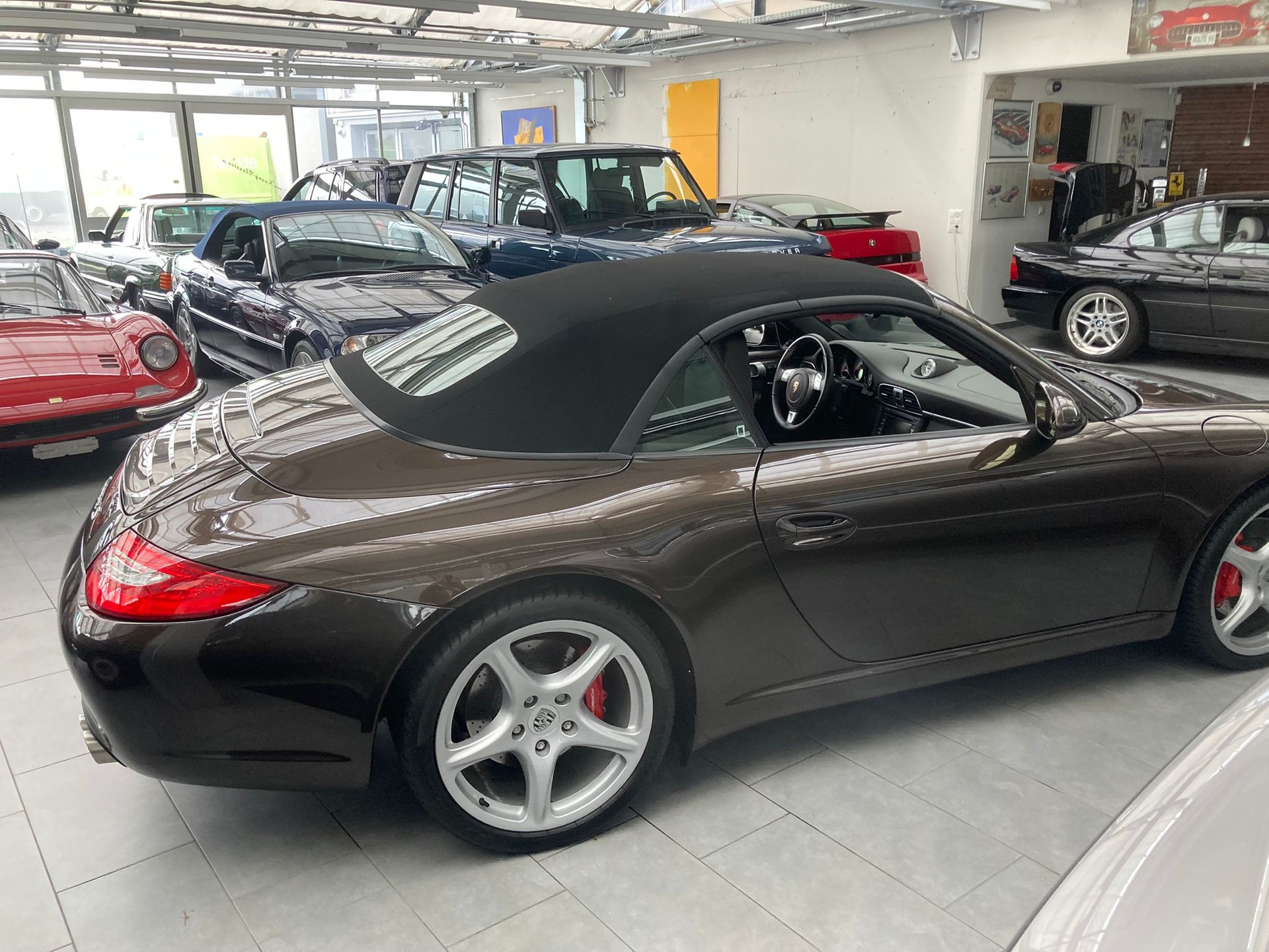 PORSCHE 911 Cabrio Carrera S-image-10