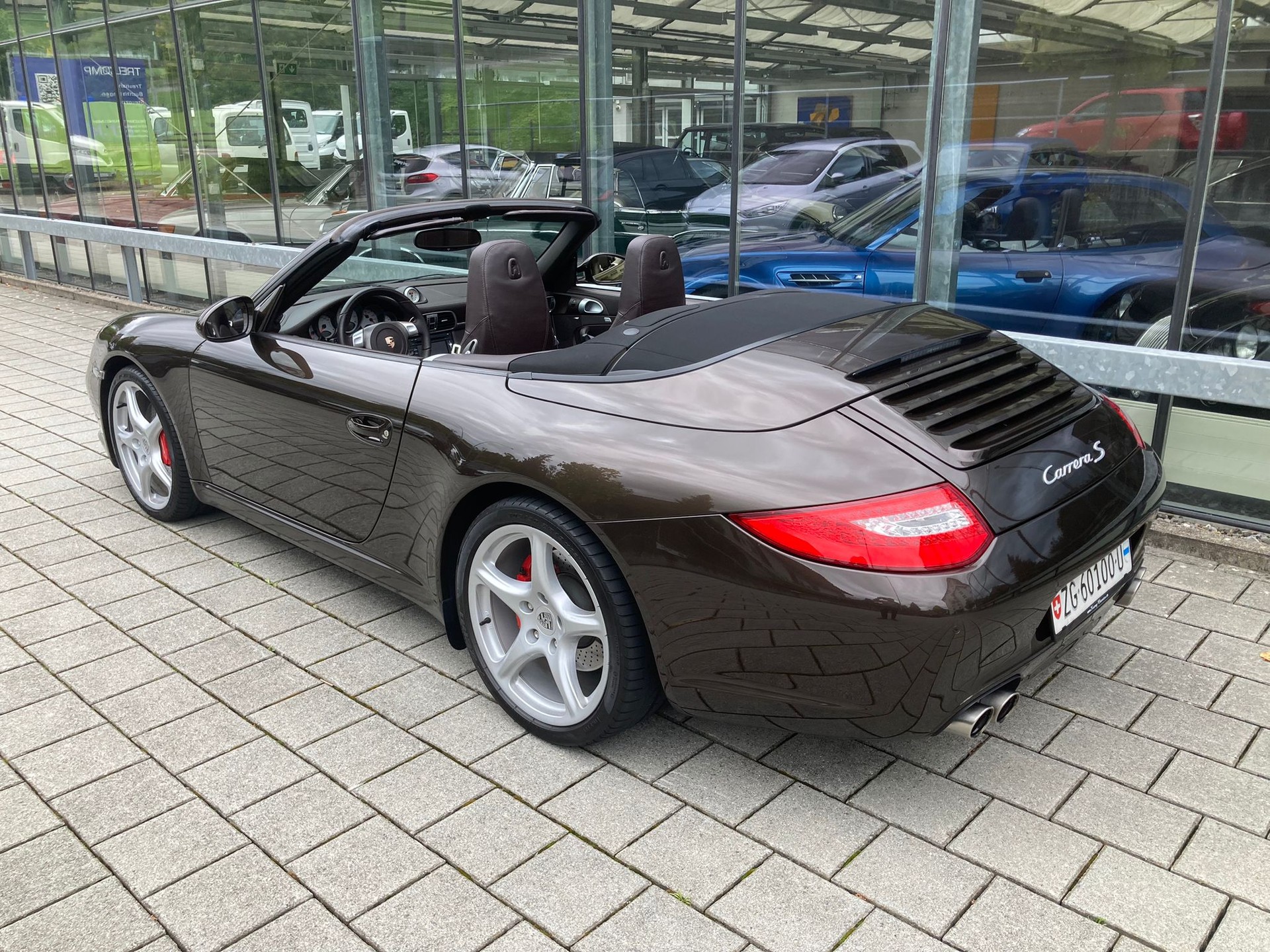 PORSCHE 911 Cabrio Carrera S-image-4