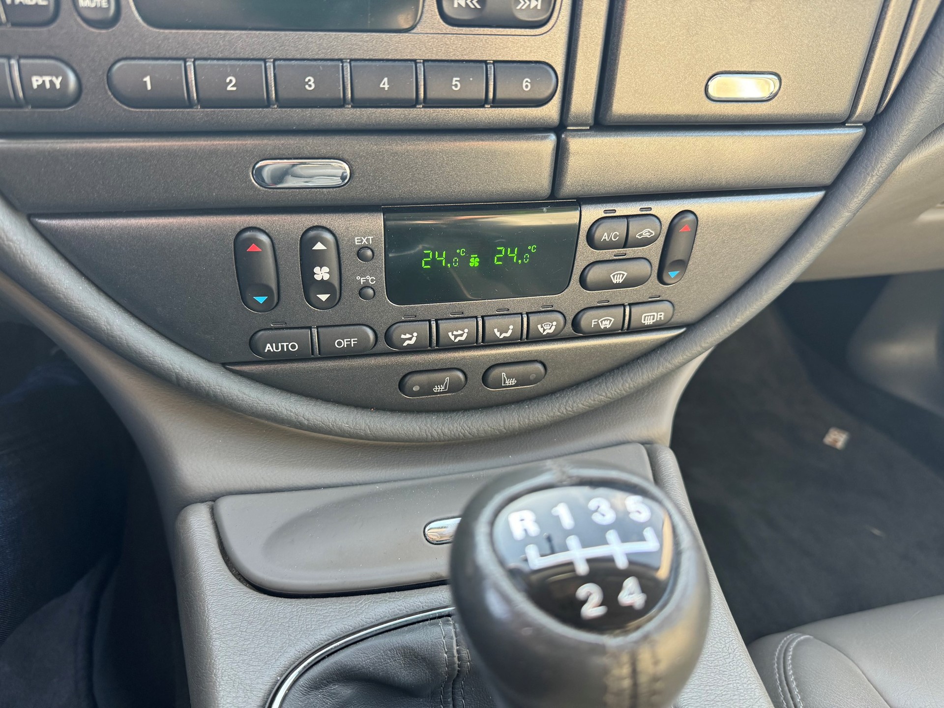 JAGUAR S-Type 3.0 V6 Sport-image-12