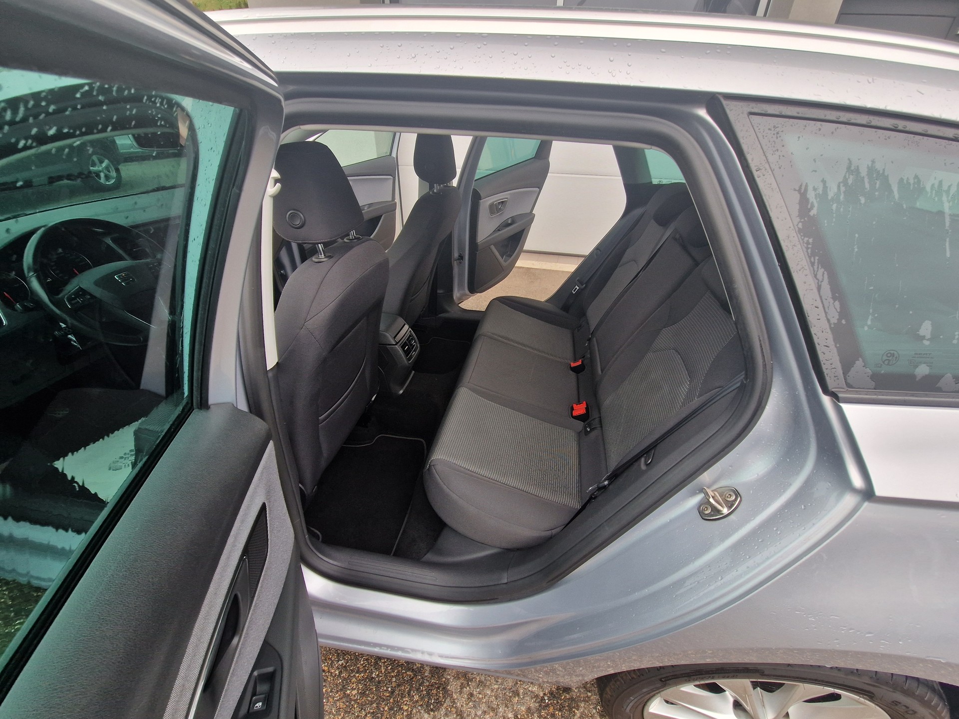 SEAT Leon ST 1.6 TDI CR Style 4Drive-image-9