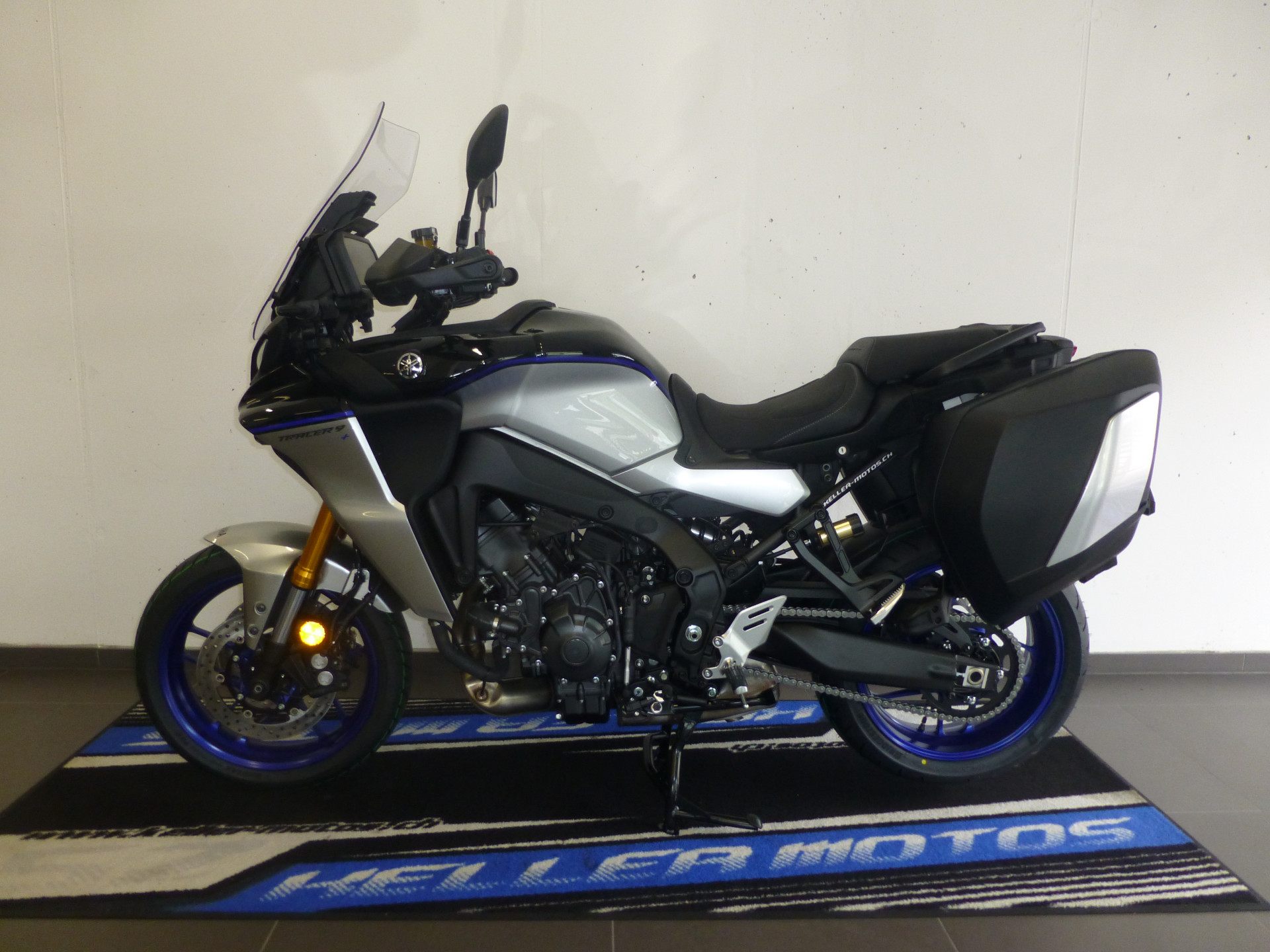 YAMAHA Tracer 9 GT+-showroom-element-1