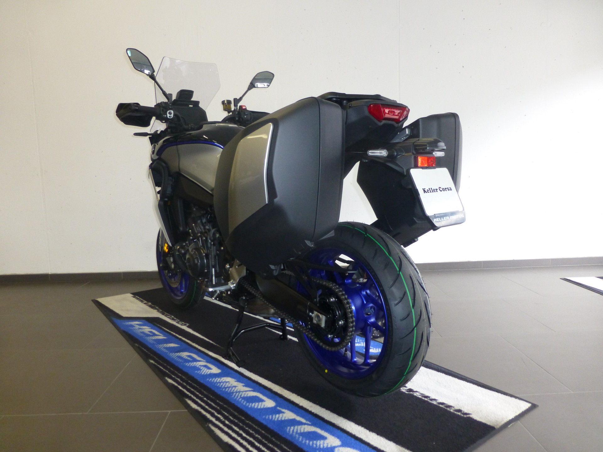 YAMAHA Tracer 9 GT+-showroom-element-3