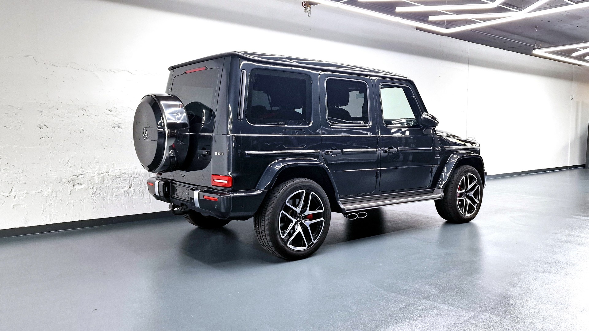 MERCEDES-BENZ G 63 AMG-image-2