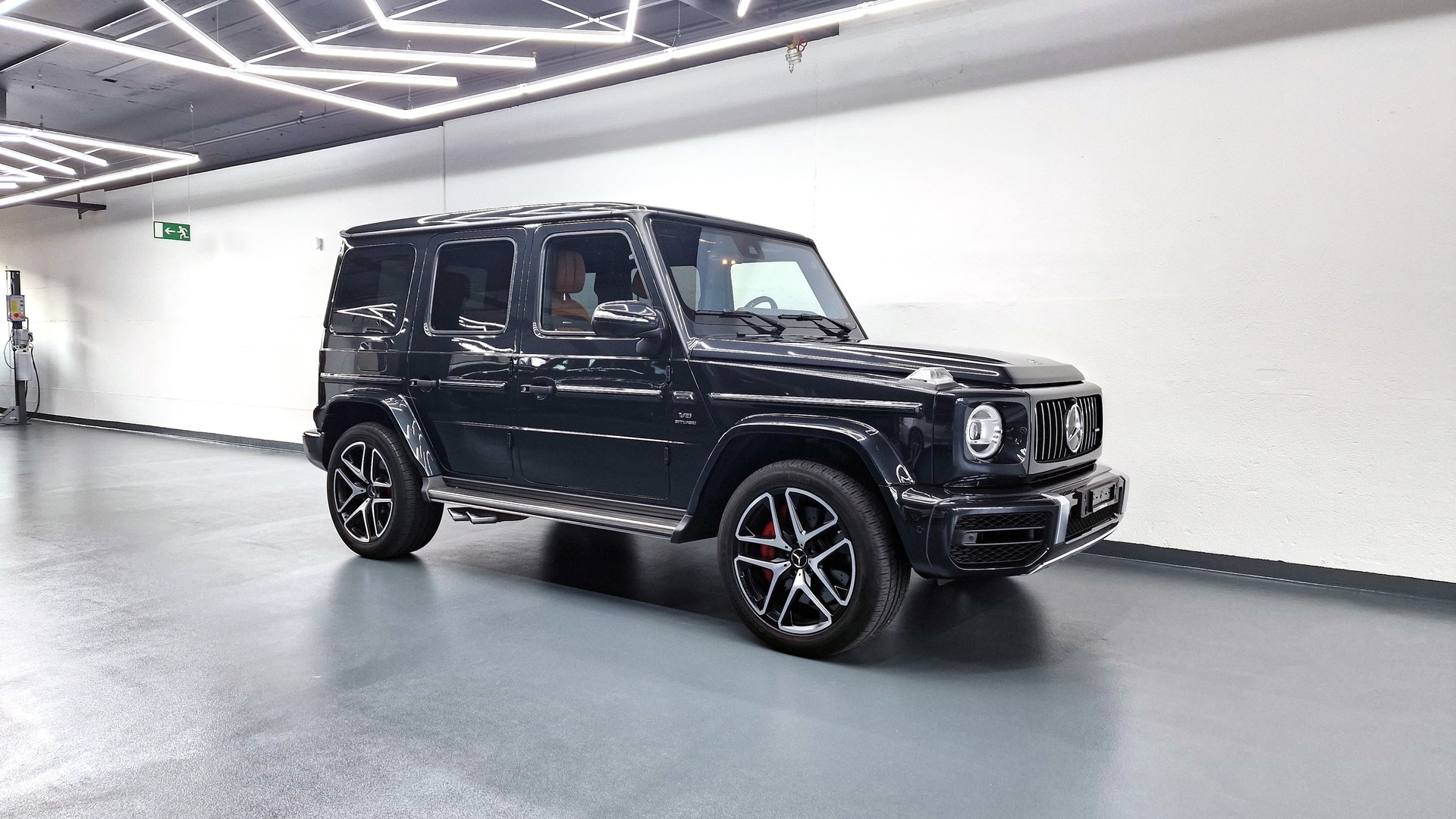MERCEDES-BENZ G 63 AMG-image-1