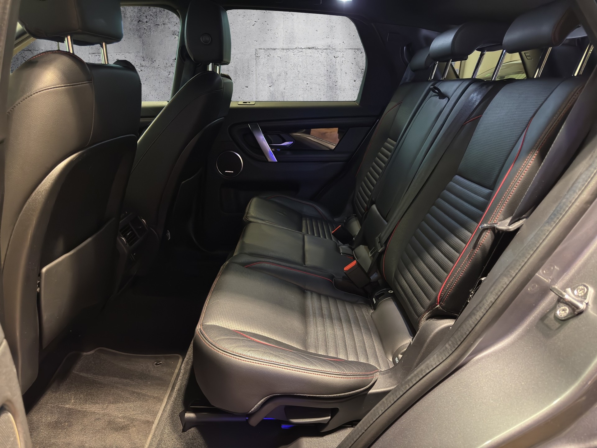 LAND ROVER Discovery Sport R Dyn P200 2.0 Si4 MHEV HSE AT9-image-9