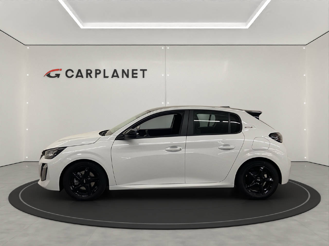 PEUGEOT 208 1.2 Hybrid GT - Sport Style-image-1