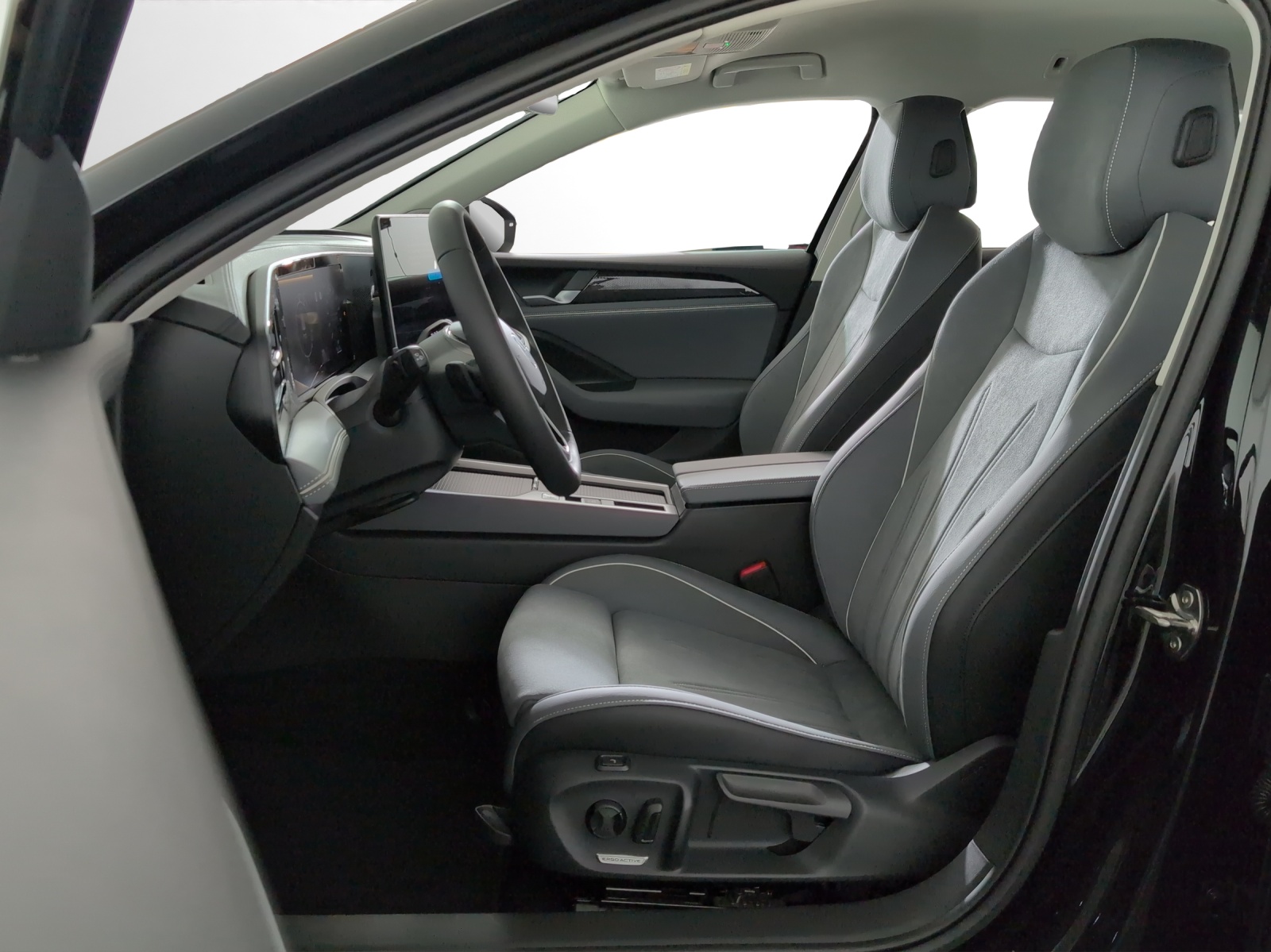 VW Passat Variant 1.5 TSI evo2 Plug-In- Hybrid Business DSG-image-5