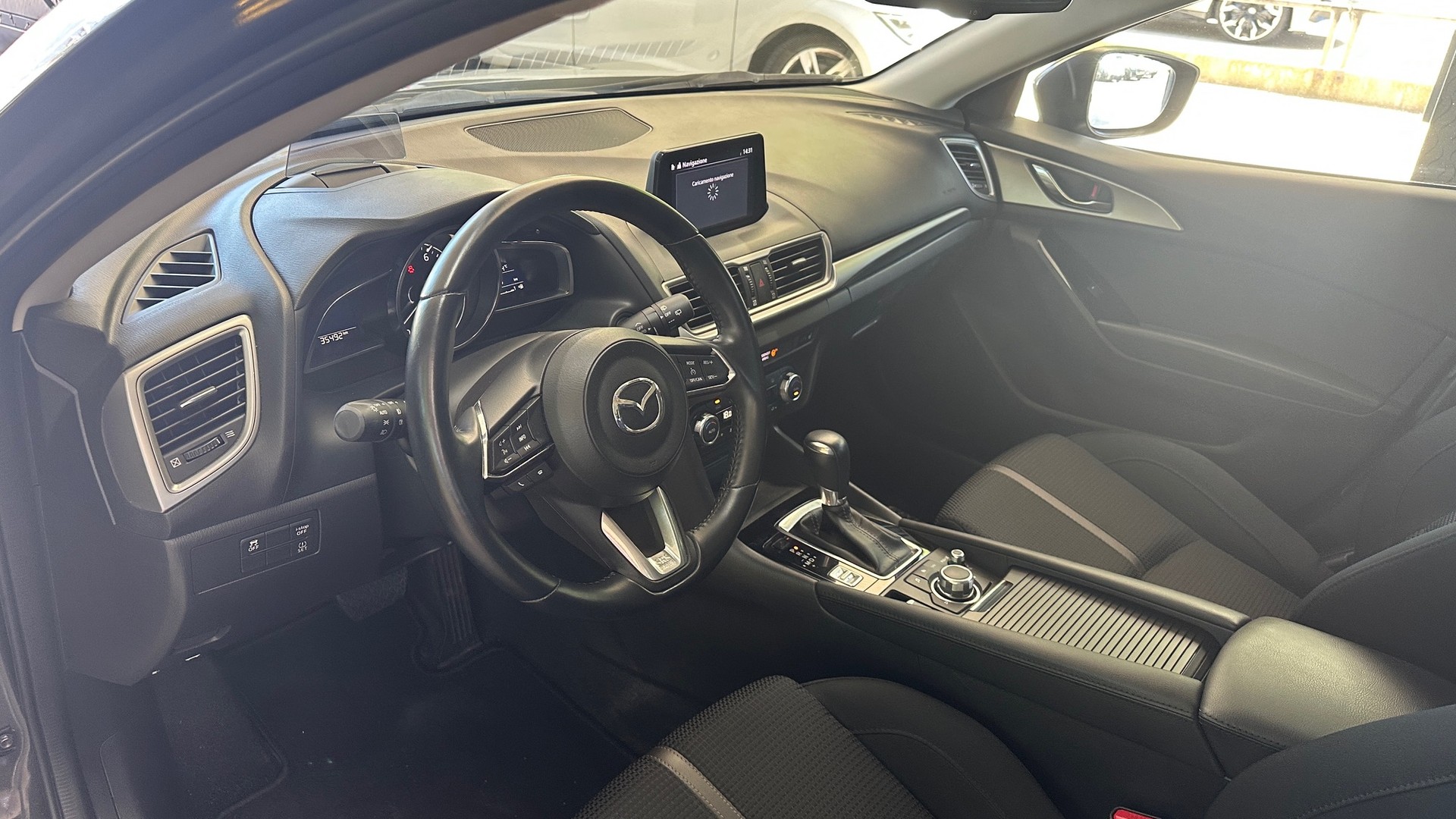 MAZDA 3 SKYACTIV-G 120 Ambition Plus Automat-image-13