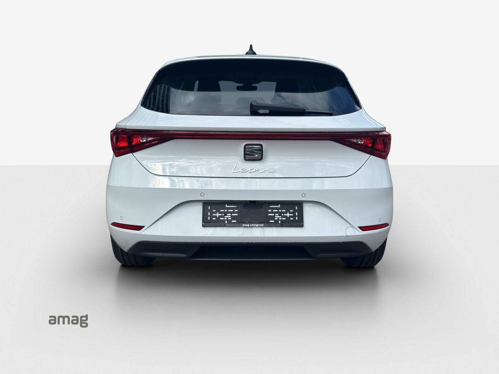 SEAT Leon 1.5 eTSI mHEV DSG Go-image-3