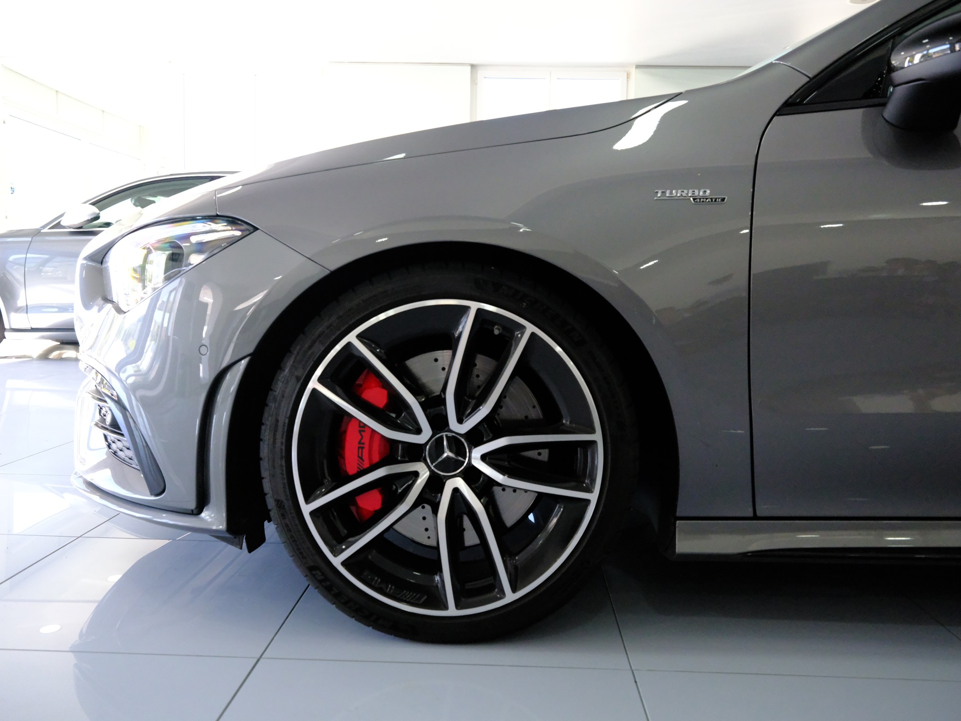 MERCEDES-BENZ CLA Shooting Brake 35 AMG 4Matic 7G-DCT-image-9