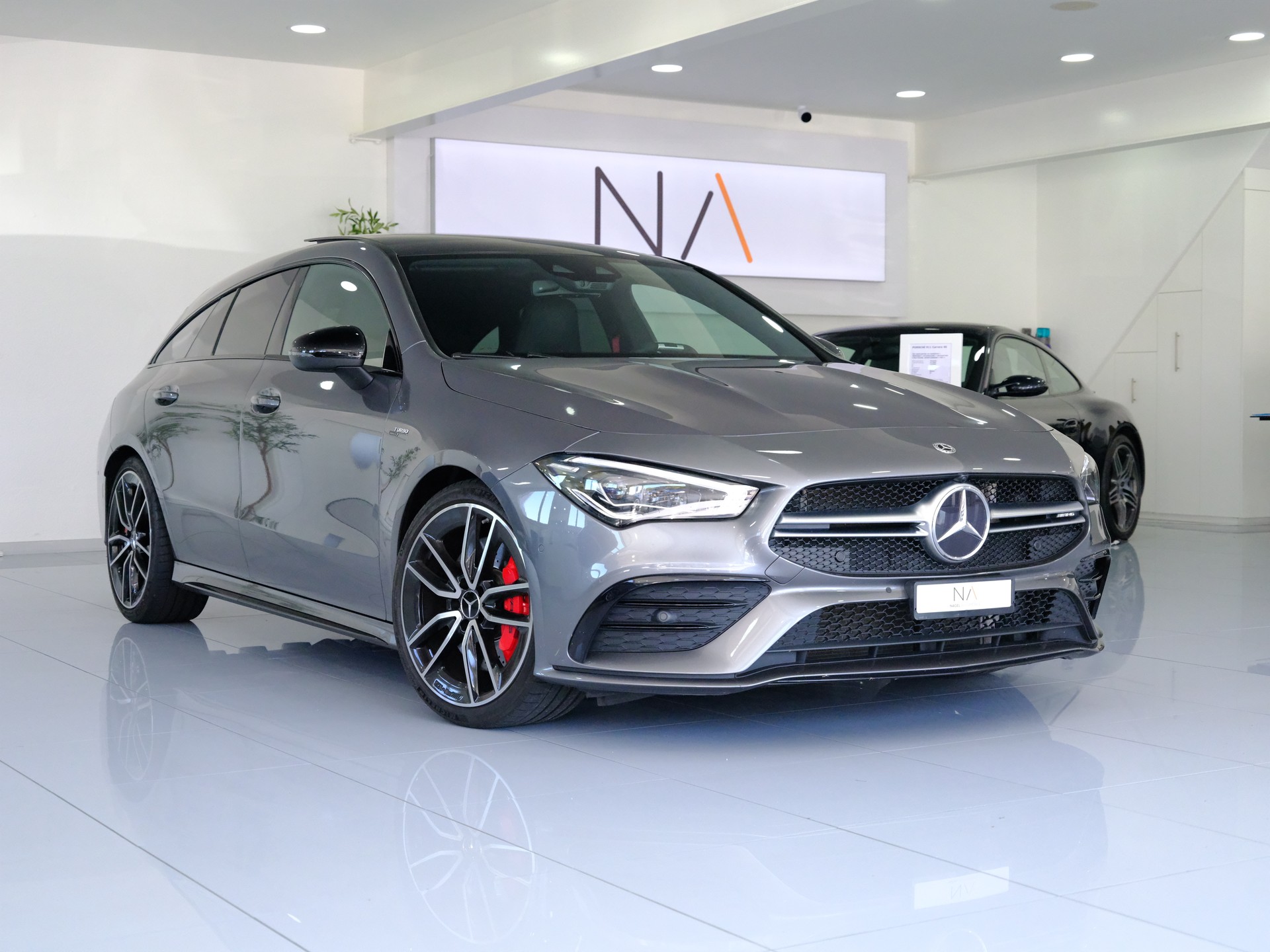 MERCEDES-BENZ CLA Shooting Brake 35 AMG 4Matic 7G-DCT-image-0