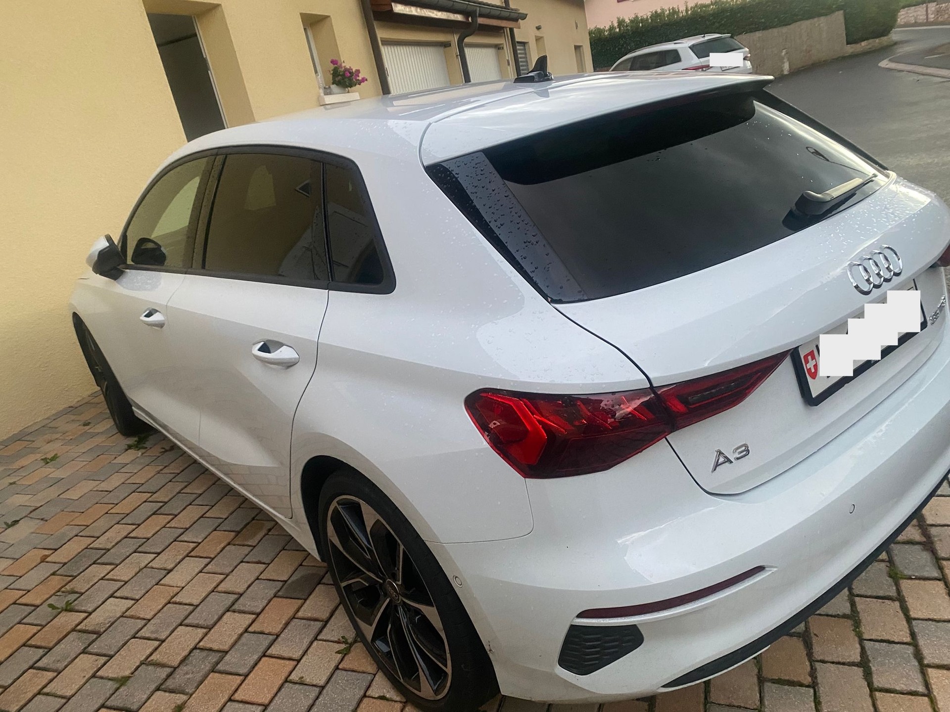 AUDI A3 Sportback 35 TFSI S line Attraction S-tronic-image-3