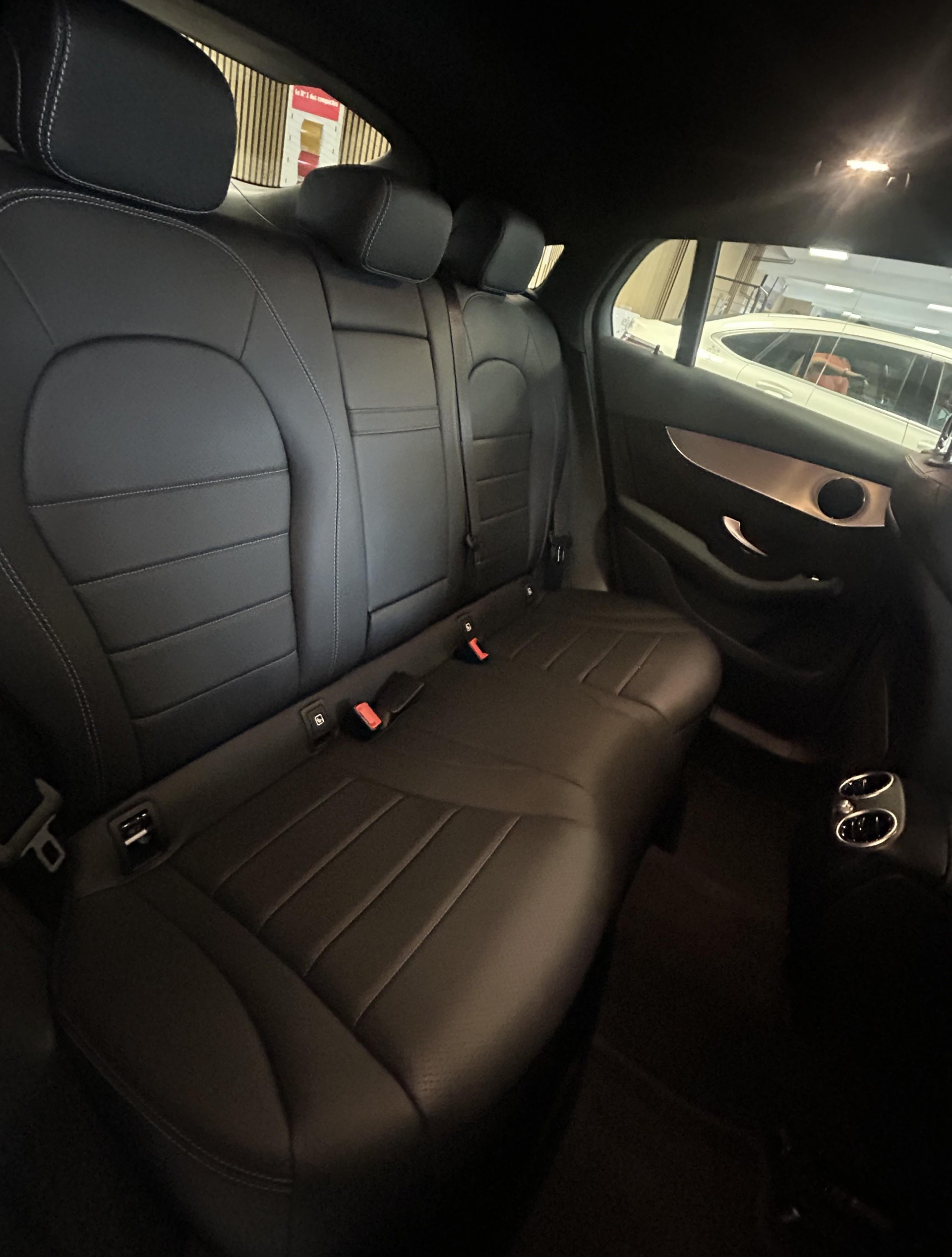 MERCEDES-BENZ GLC 300 d 4m Coupé-image-16
