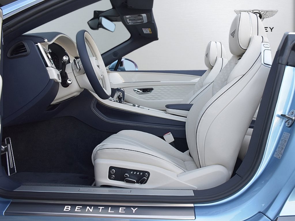 BENTLEY Continental GTC 4.0 V8 PHEV Speed 782 PS-image-10