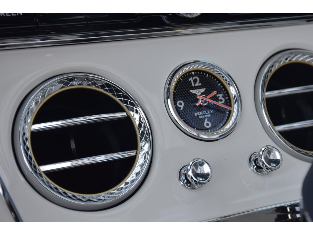 BENTLEY Continental GTC 4.0 V8 PHEV Speed 782 PS-image-18