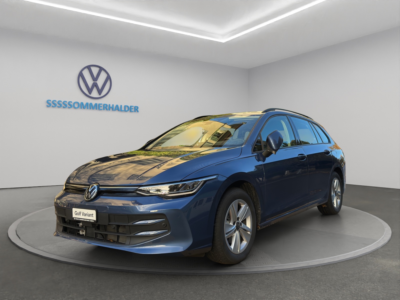 VW Golf Variant 1.5 eTSI mHEV Life DSG-image-0