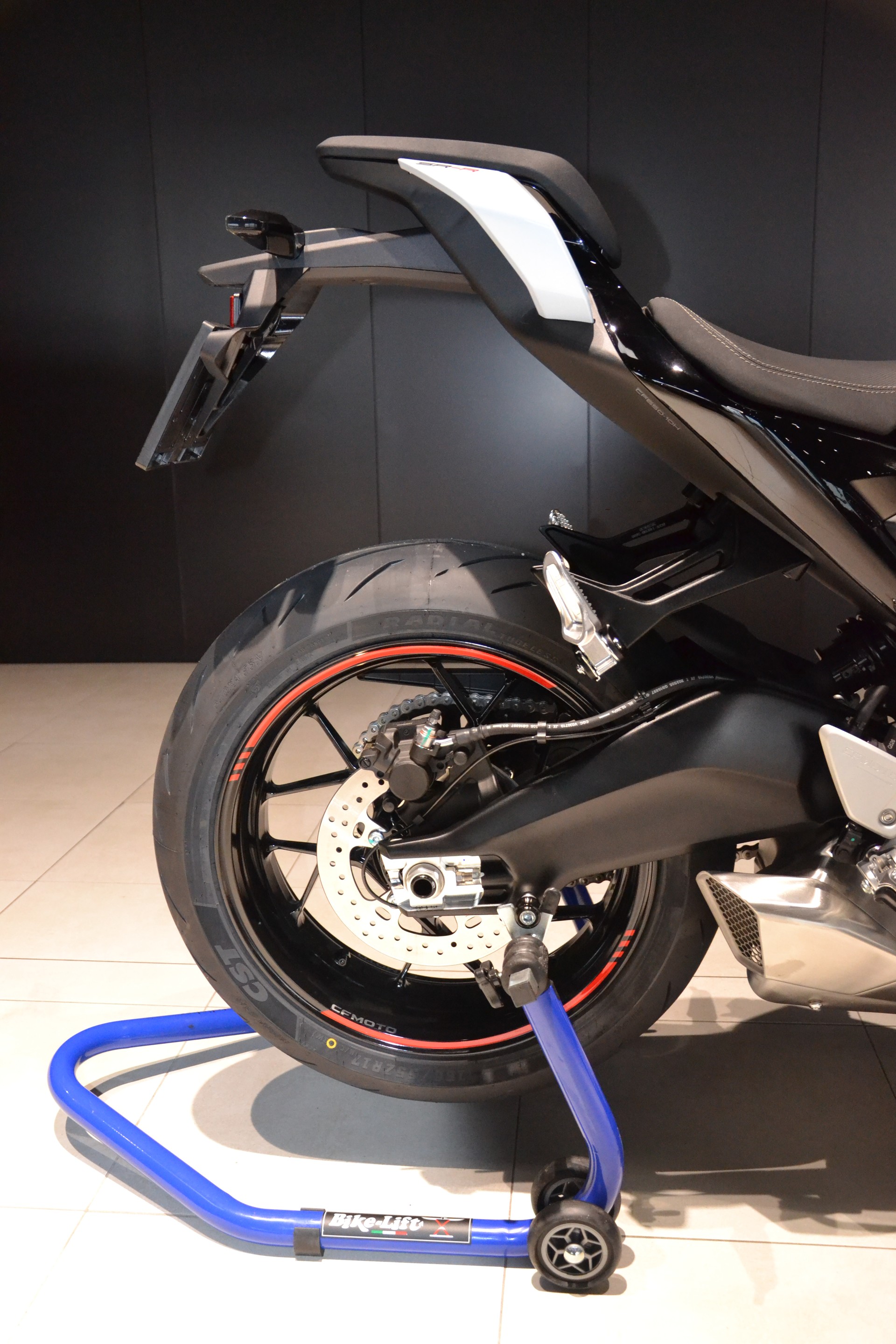 CF MOTO 675 SR-R-image-15