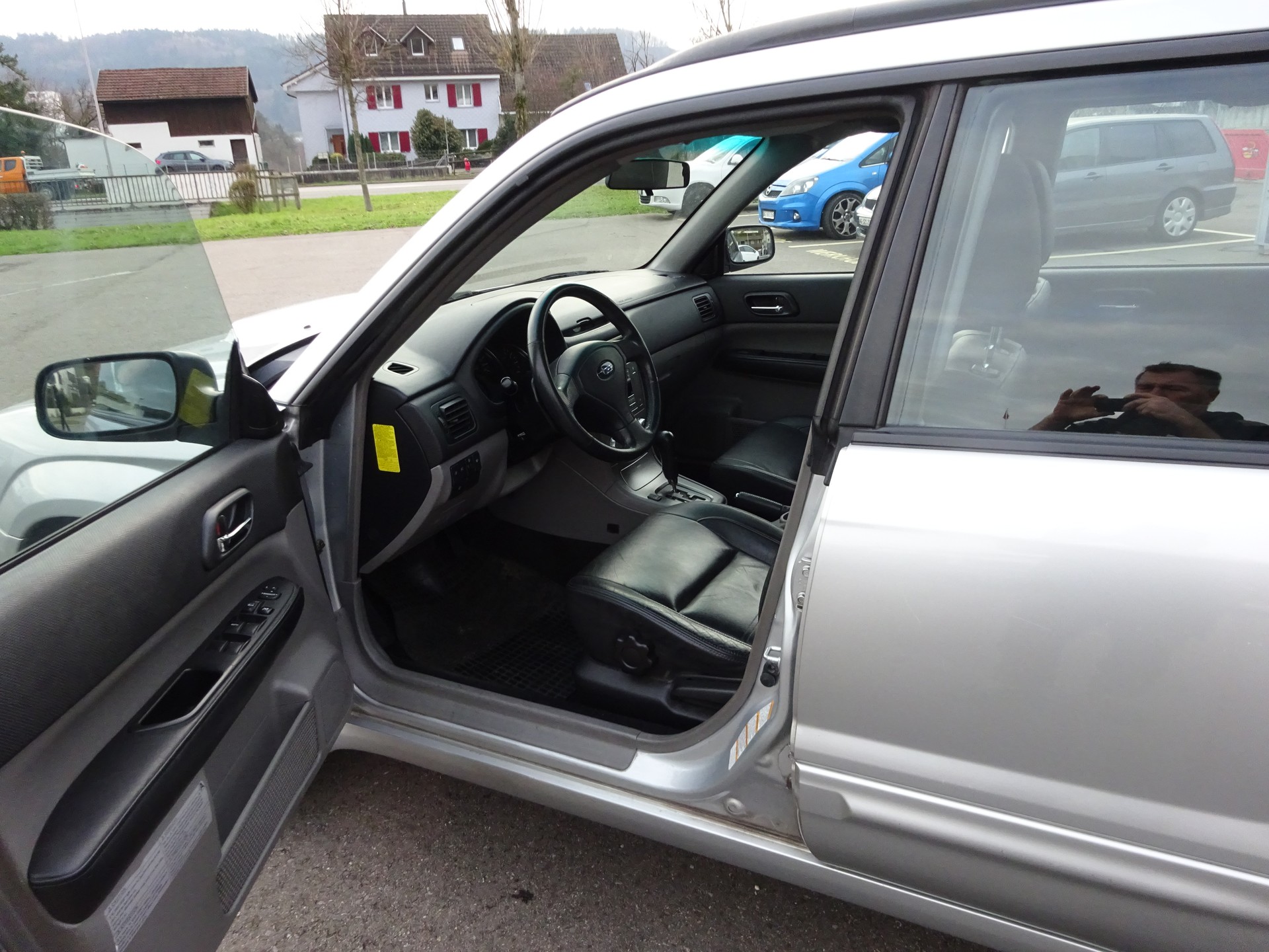 SUBARU Forester 2.0XT Automatic-image-7