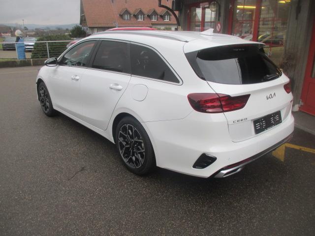 KIA Ceed SW 1.5 T-GDi MHEV GT-Line-image-3
