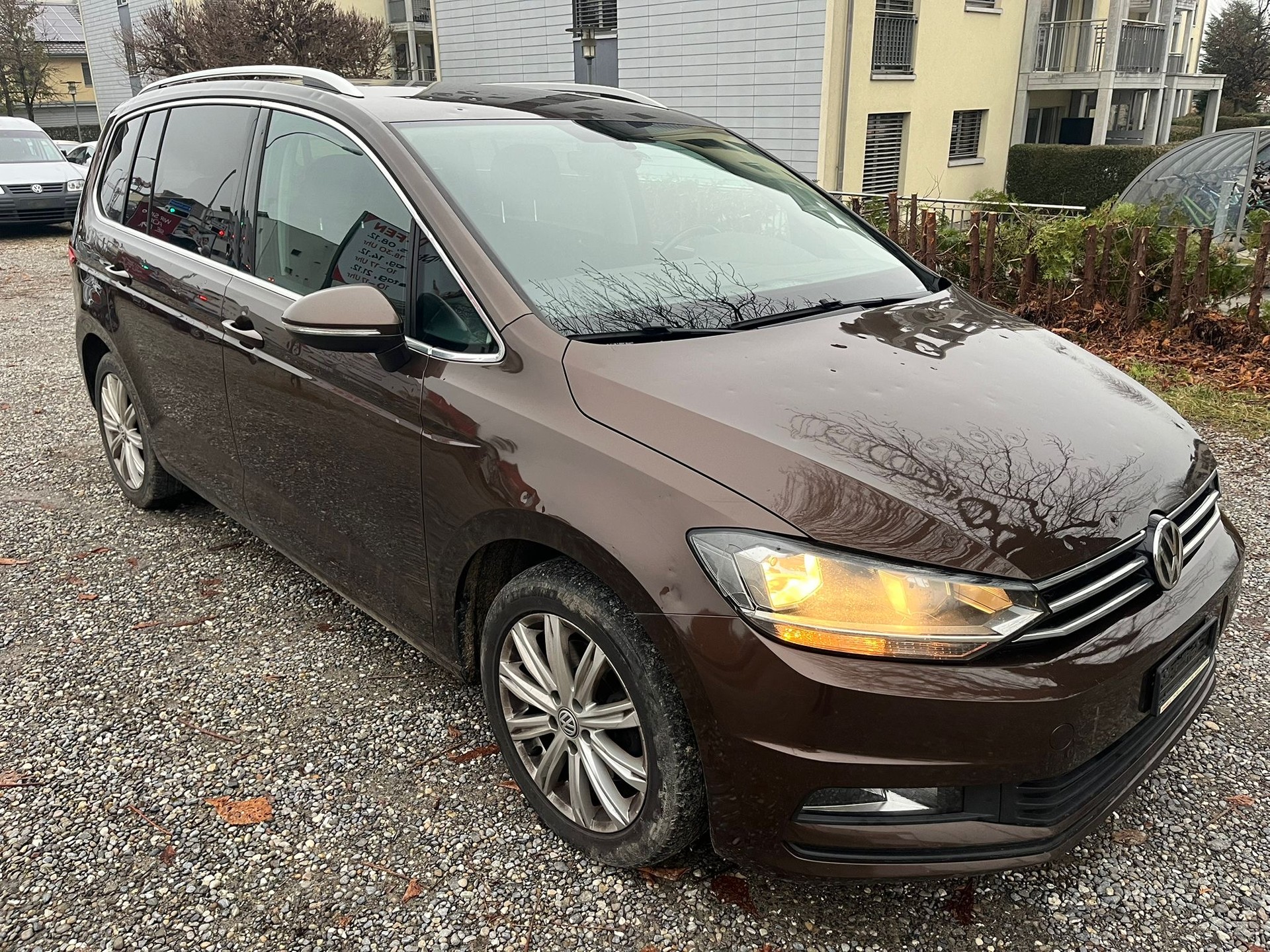 VW Touran 1.4 TSI BlueMotion Technology Comfortline DSG-image-0