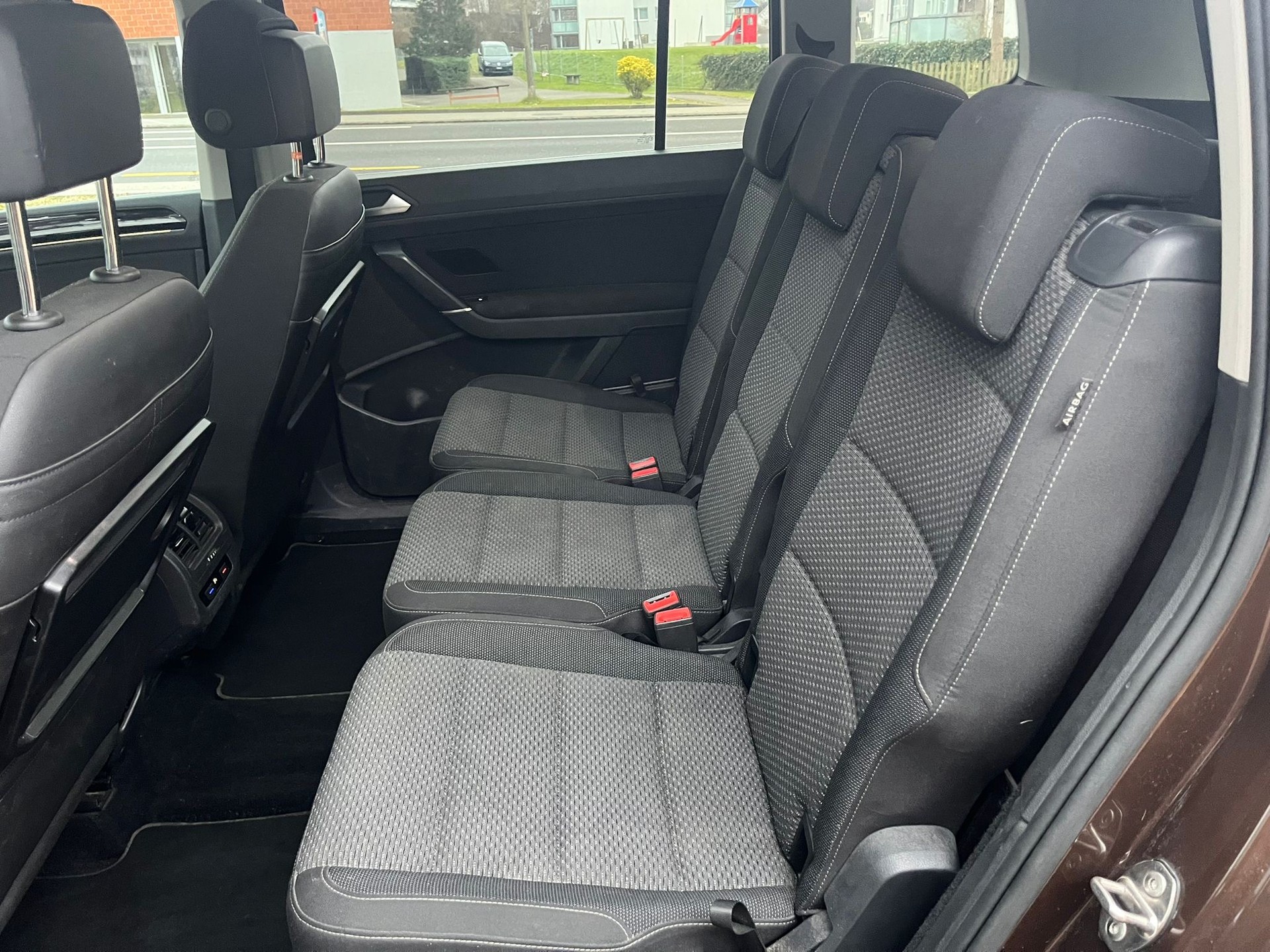 VW Touran 1.4 TSI BlueMotion Technology Comfortline DSG-image-9