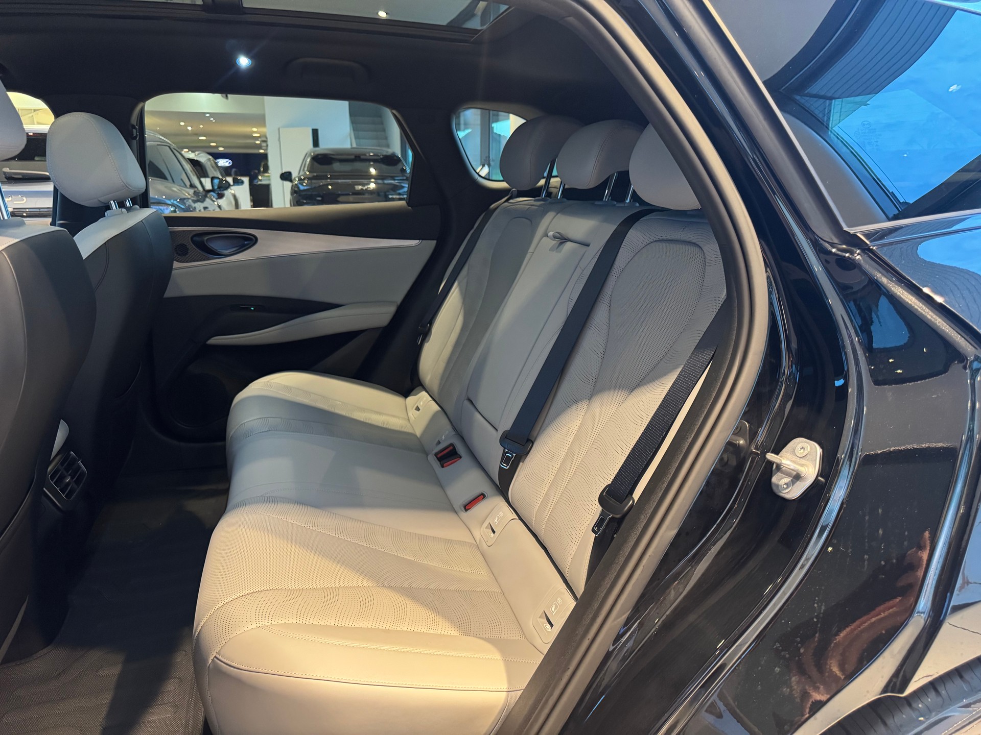 BYD Seal 6 DM-i Tour. Comfort-image-24