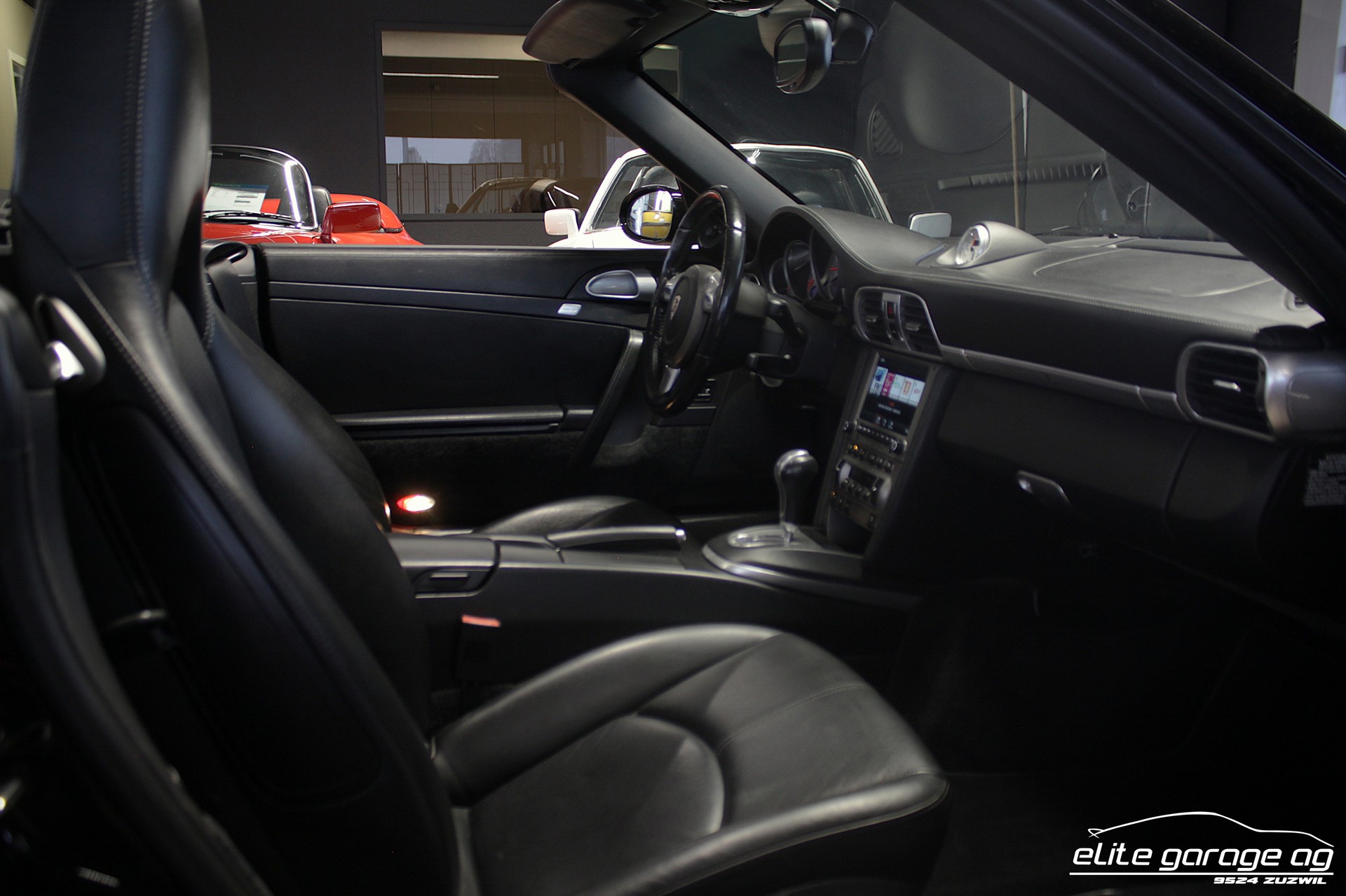 PORSCHE 911 Cabrio Turbo Tiptronic-image-15