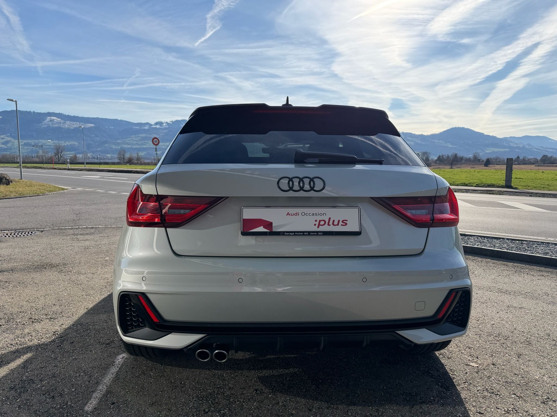 AUDI A1 Sportback 40 TFSI S Line S-tronic-image-3