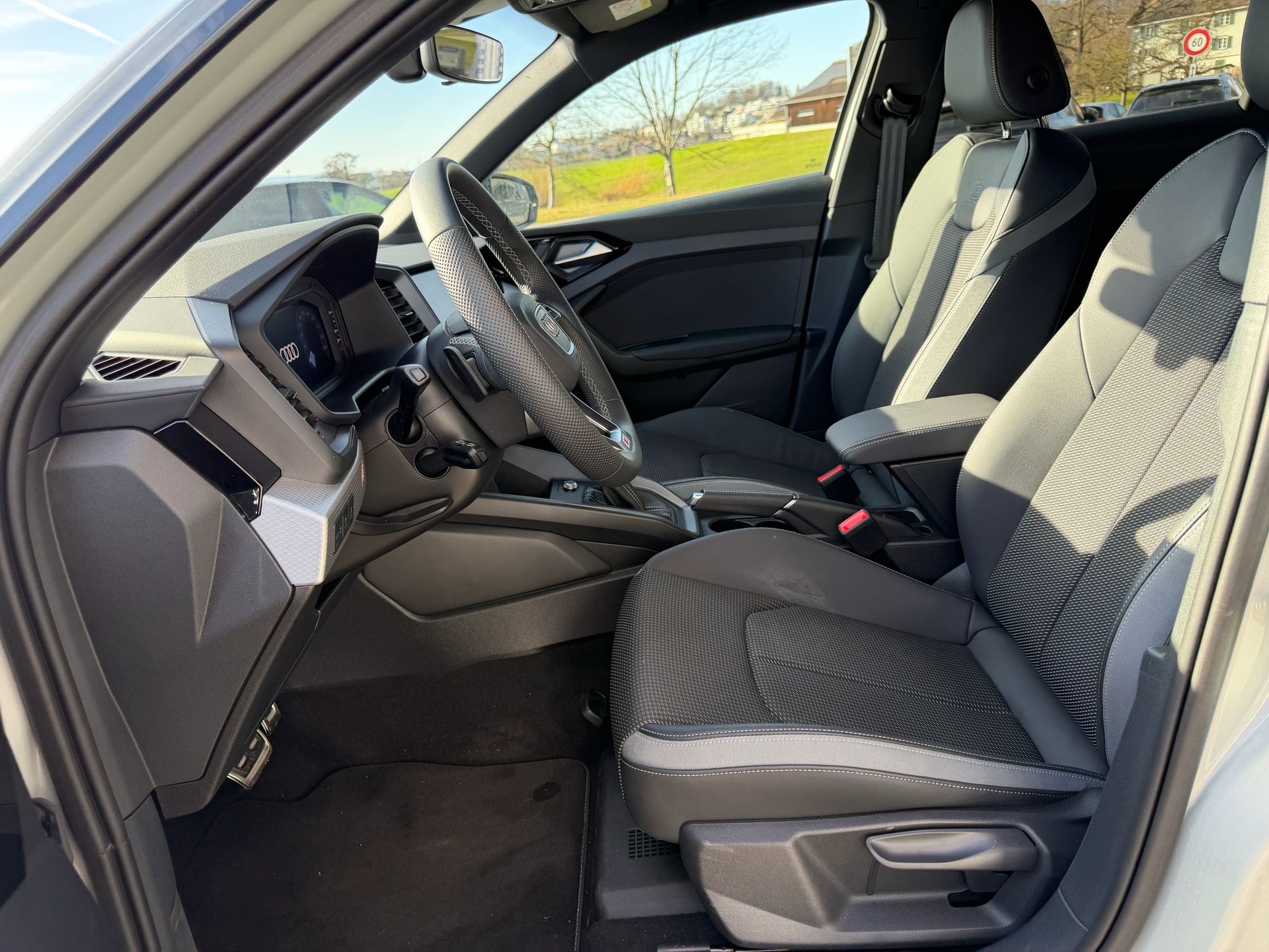 AUDI A1 Sportback 40 TFSI S Line S-tronic-image-7