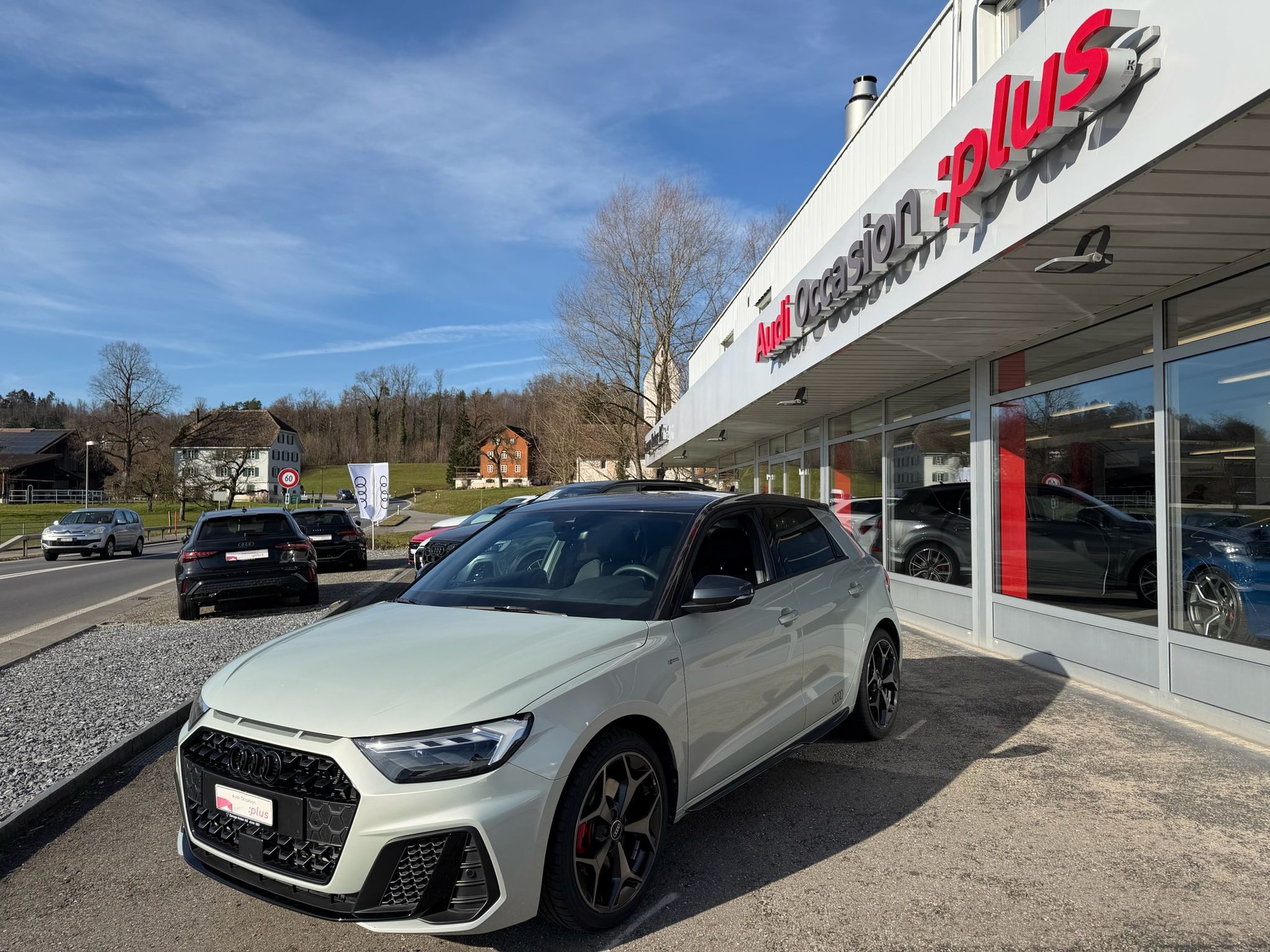 AUDI A1 Sportback 40 TFSI S Line S-tronic-image-5