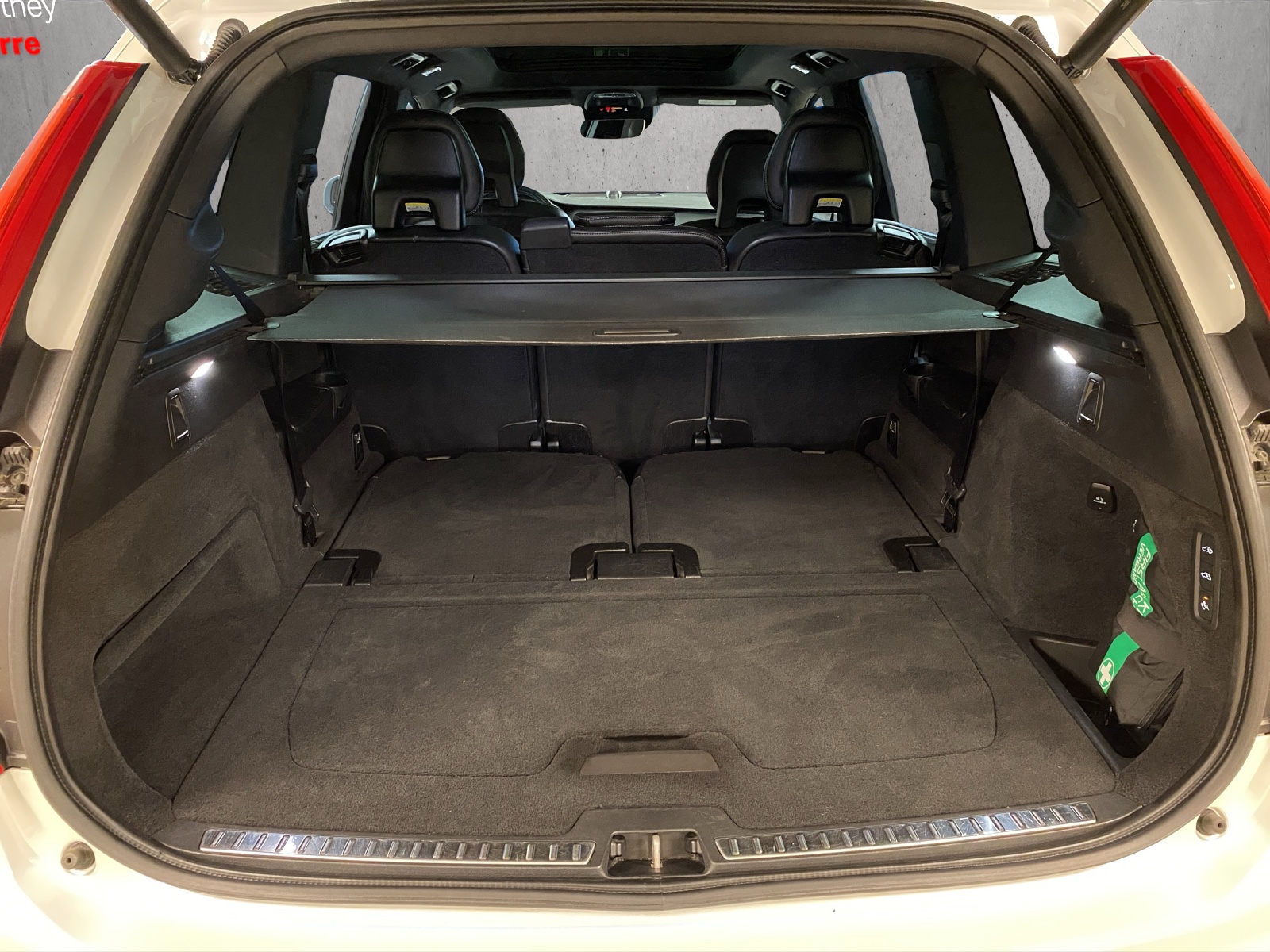 VOLVO XC90 T6 AWD R-Design Geartronic-image-13