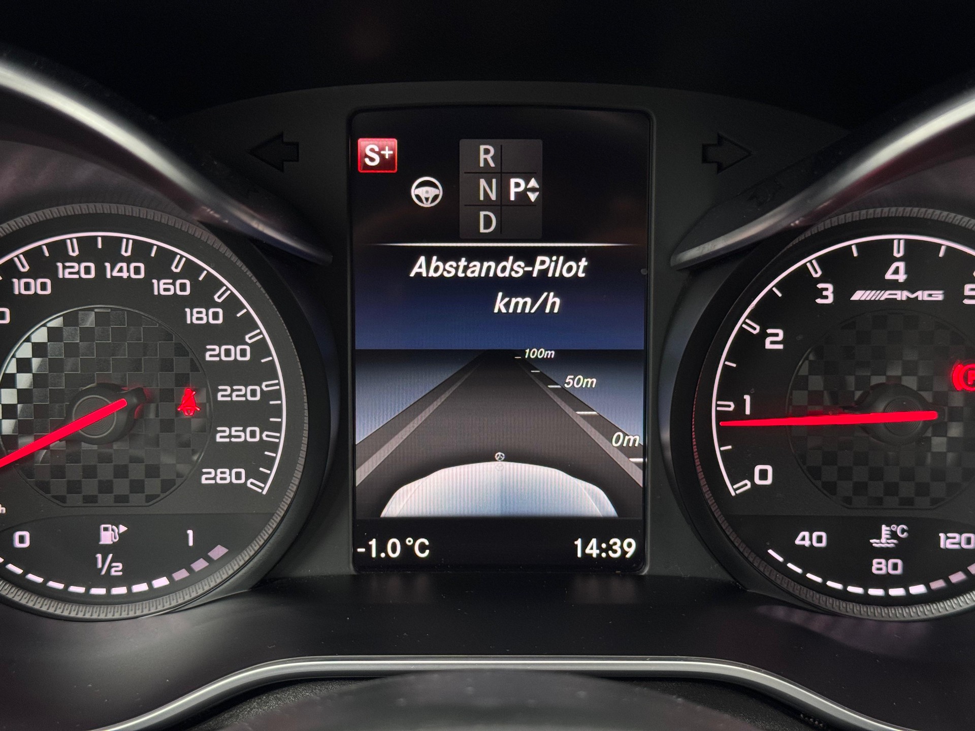 MERCEDES-BENZ C 43 AMG 4Matic 9G-Tronic-image-22