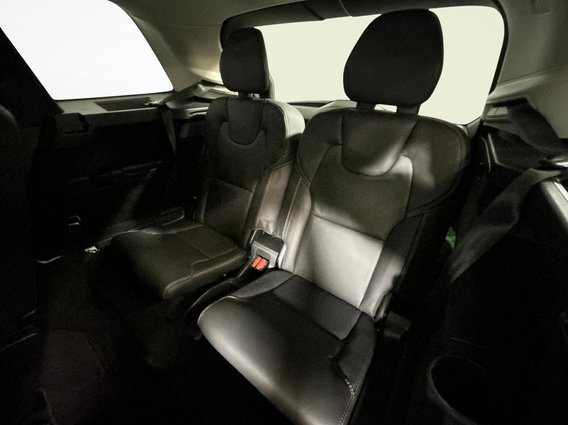 VOLVO XC90 2.0 B5 MH Plus Bright AWD-image-4