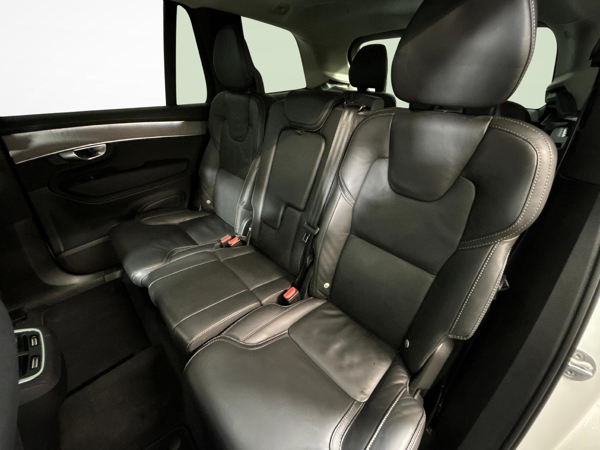 VOLVO XC90 2.0 B5 MH Plus Bright AWD-image-3