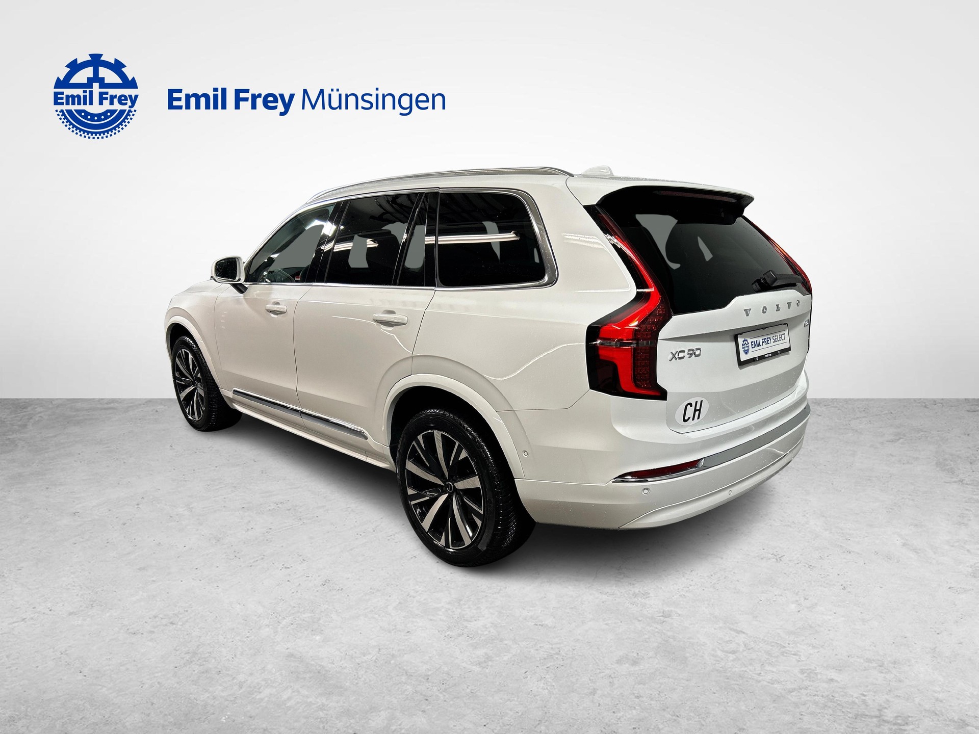 VOLVO XC90 2.0 B5 MH Plus Bright AWD-image-10