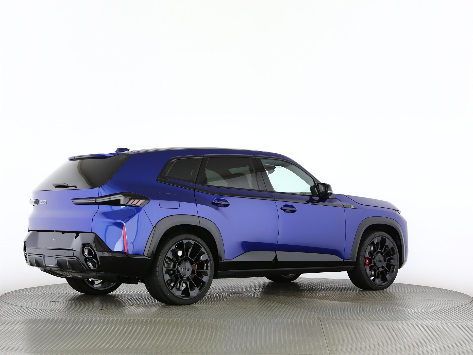 BMW XM 50e Plug-in Hybrid-image-20