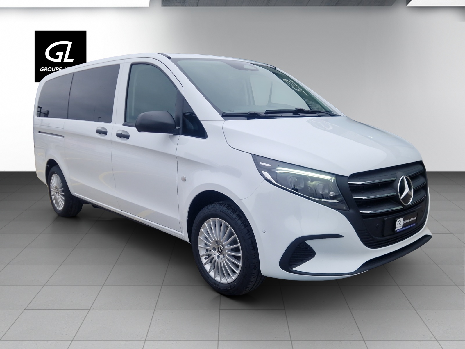 Photo MERCEDES-BENZ VITO Vito 116 CDI Lang Select Family Tourer 4Matic 9G-Tronic