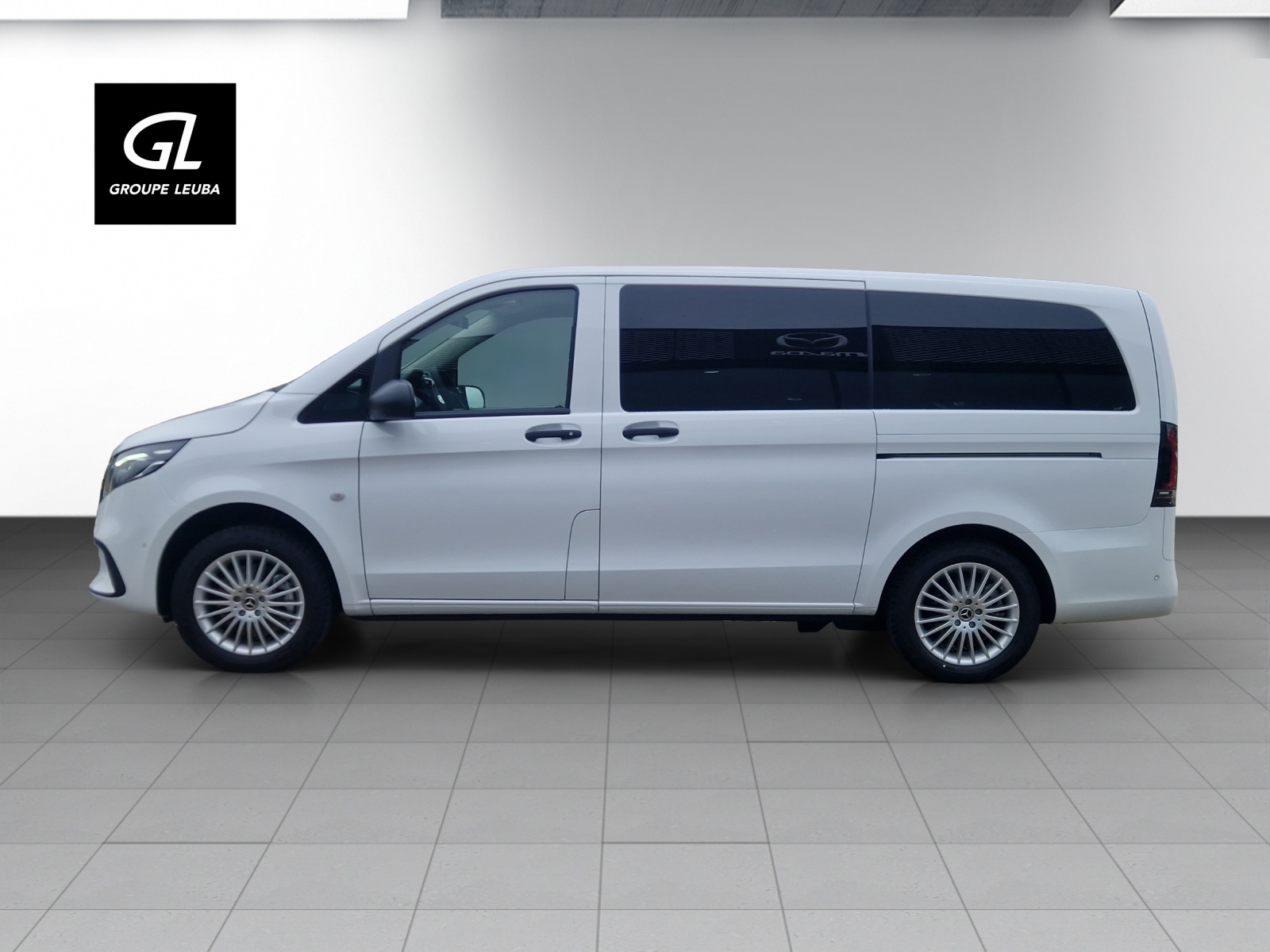 MERCEDES-BENZ Vito 116 CDI Lang Select Family Tourer 4Matic 9G-Tronic-image-2