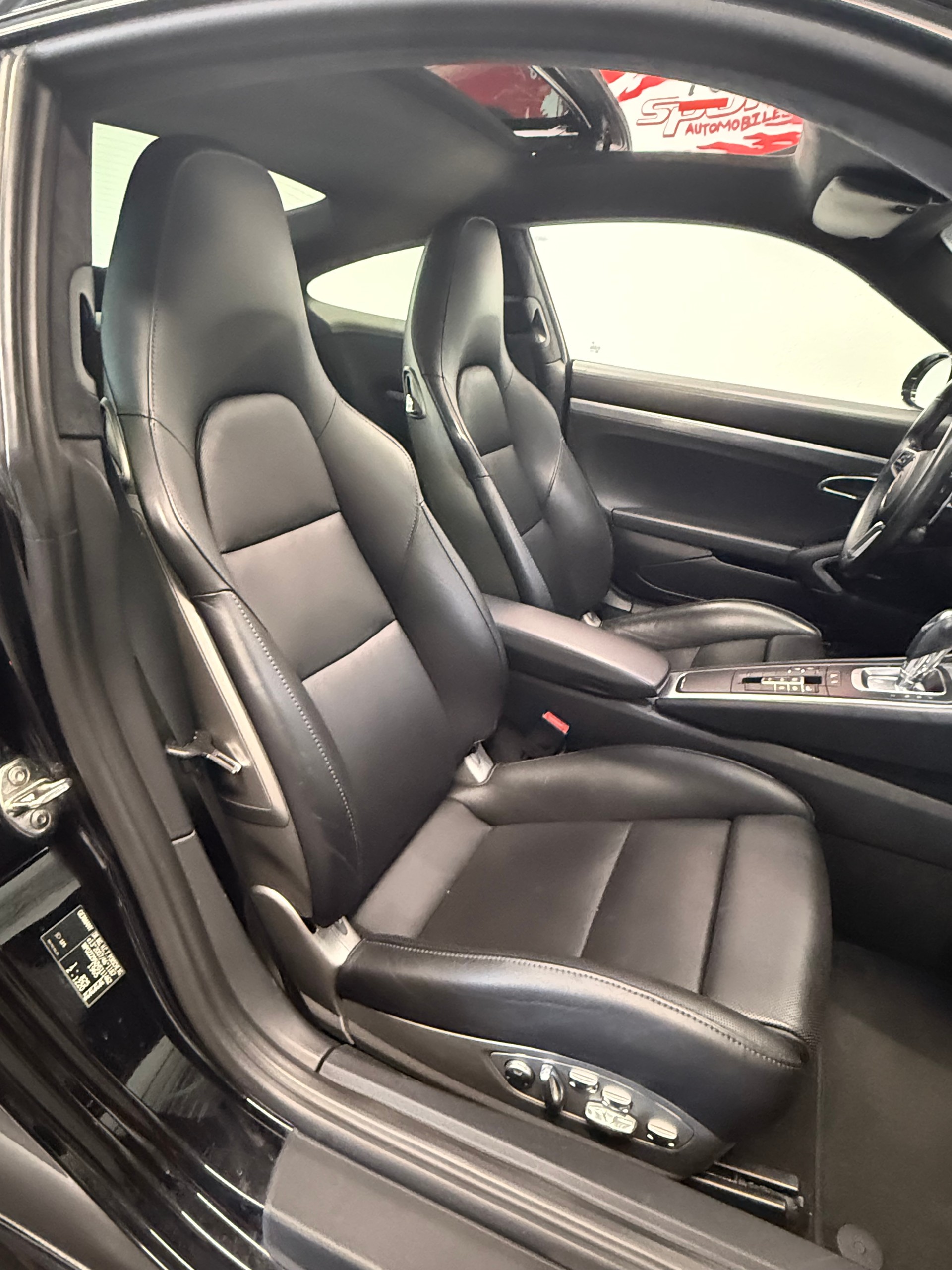 PORSCHE 911 Carrera 4S PDK fulls black modèle 2017 CH Auto-image-16