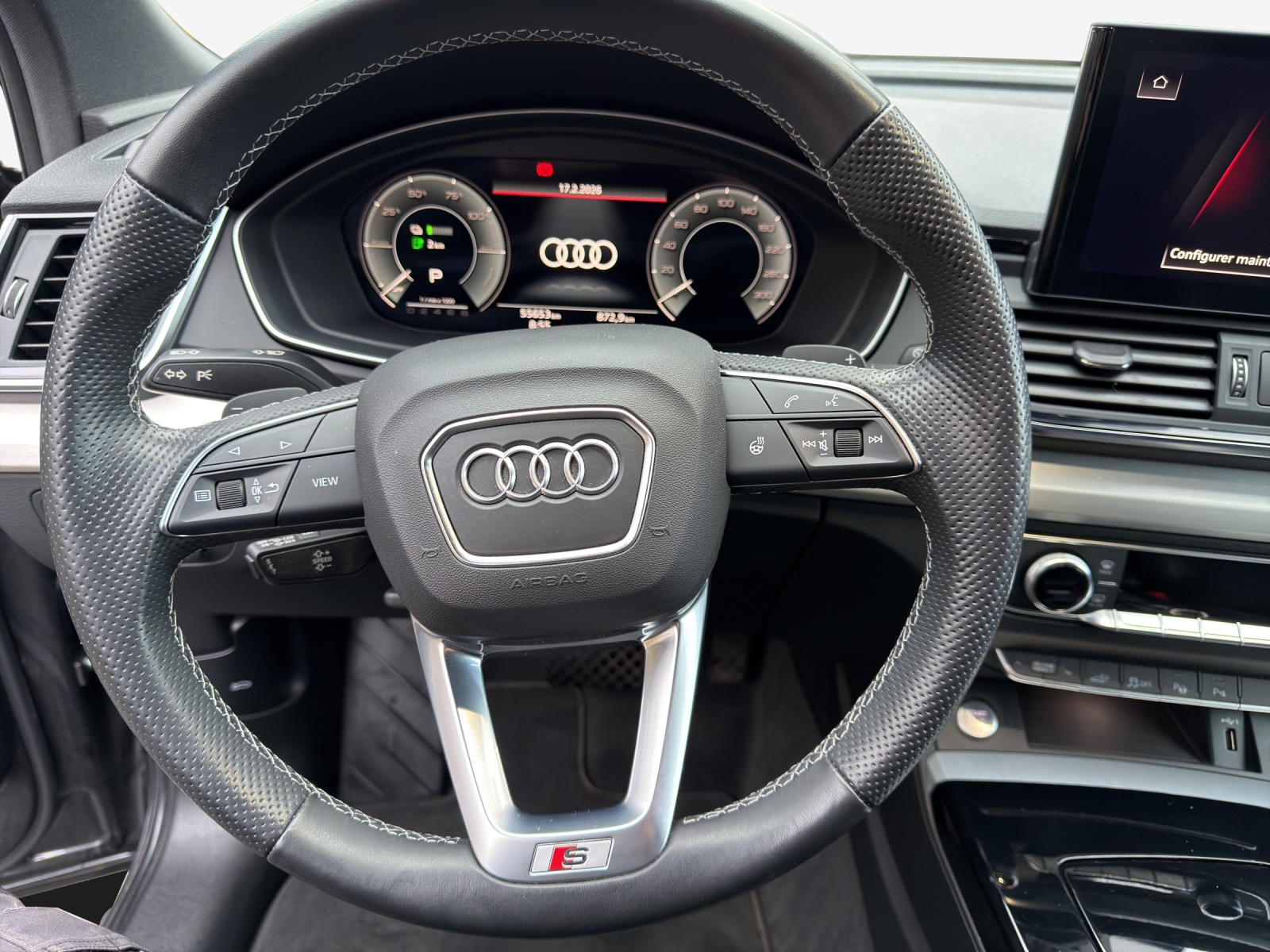 AUDI Q5 50 TFSI e PHEV S line quattro S-tronic-image-10