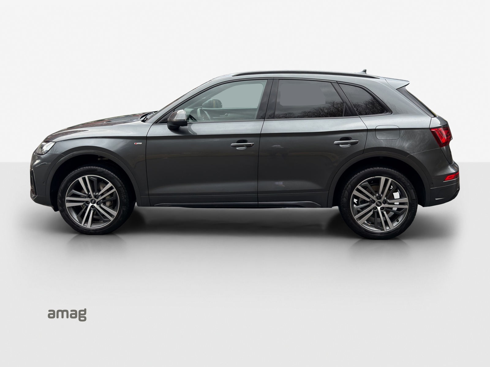 AUDI Q5 50 TFSI e PHEV S line quattro S-tronic-image-1