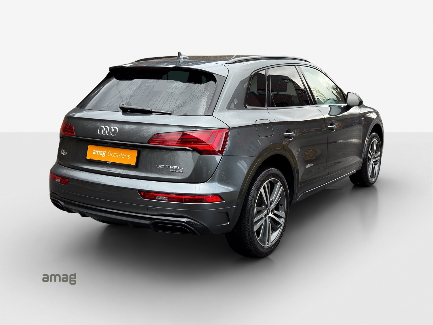 AUDI Q5 50 TFSI e PHEV S line quattro S-tronic-image-5